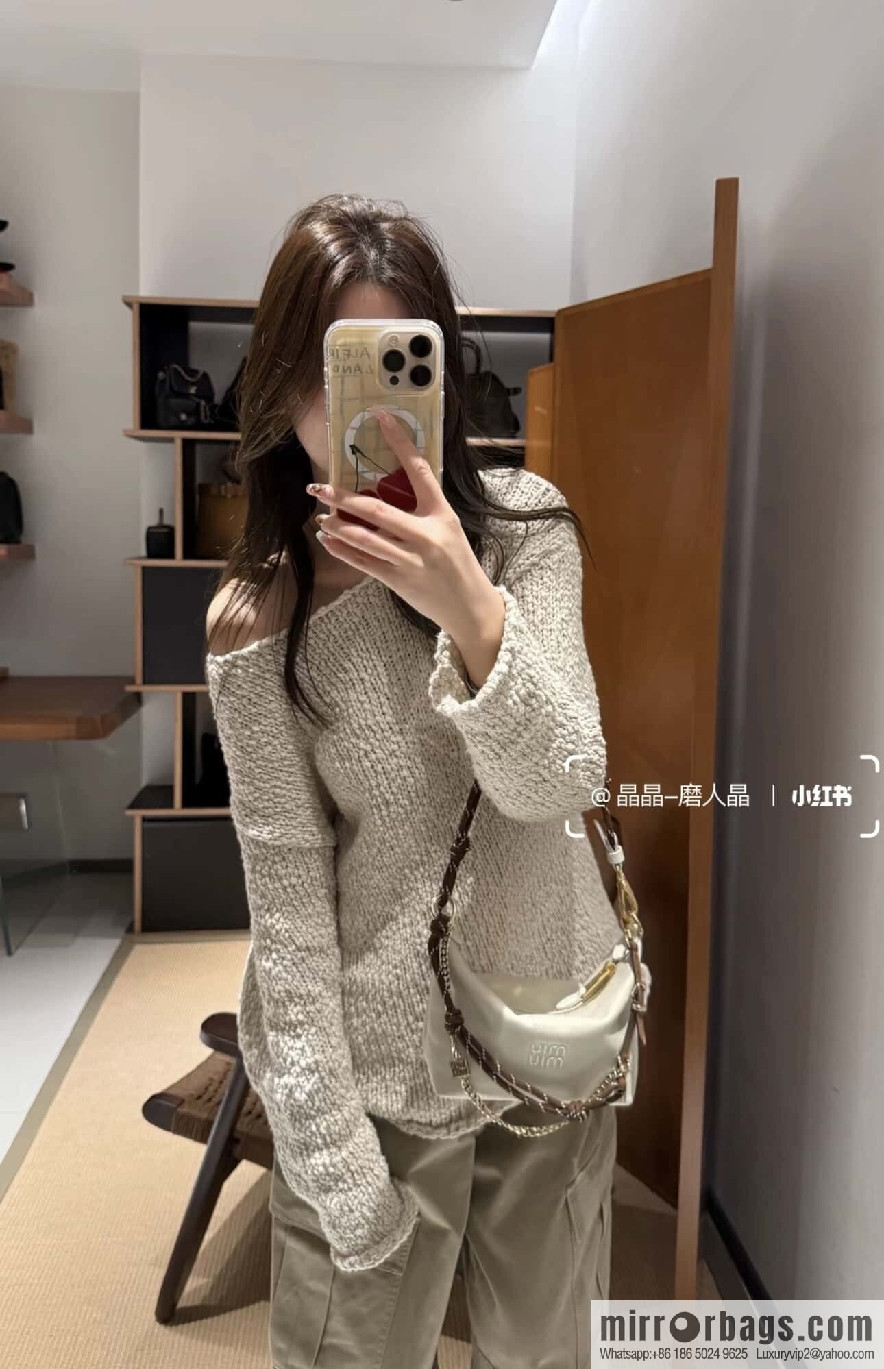 MIUMIU 🎉 new 🎉 5NE841 lunch bag 🎉🎉 white