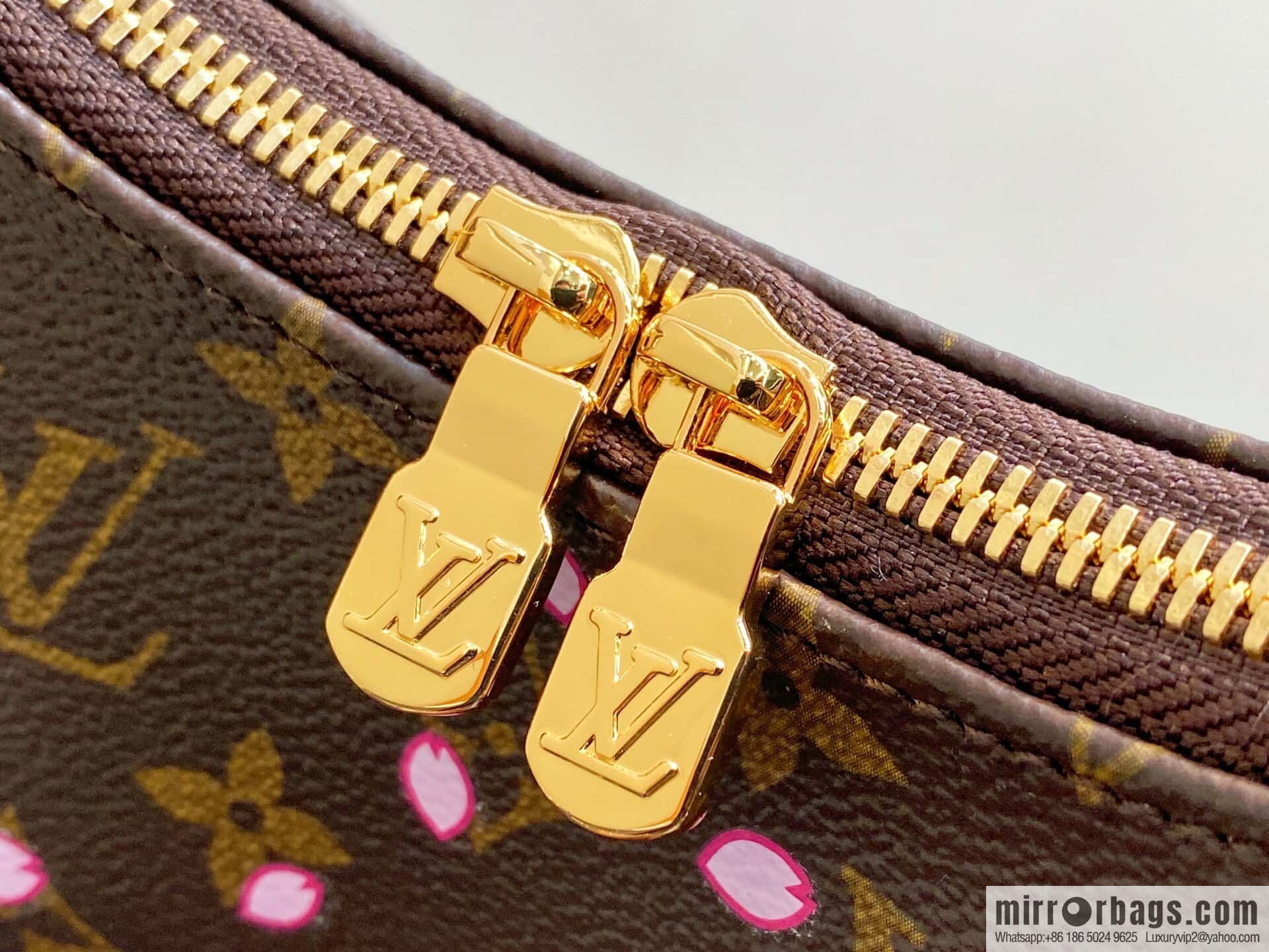 [Boutique‑grade] M13265 cherry blossom, silk screen croissant LV x TM BOULOGNE handbag