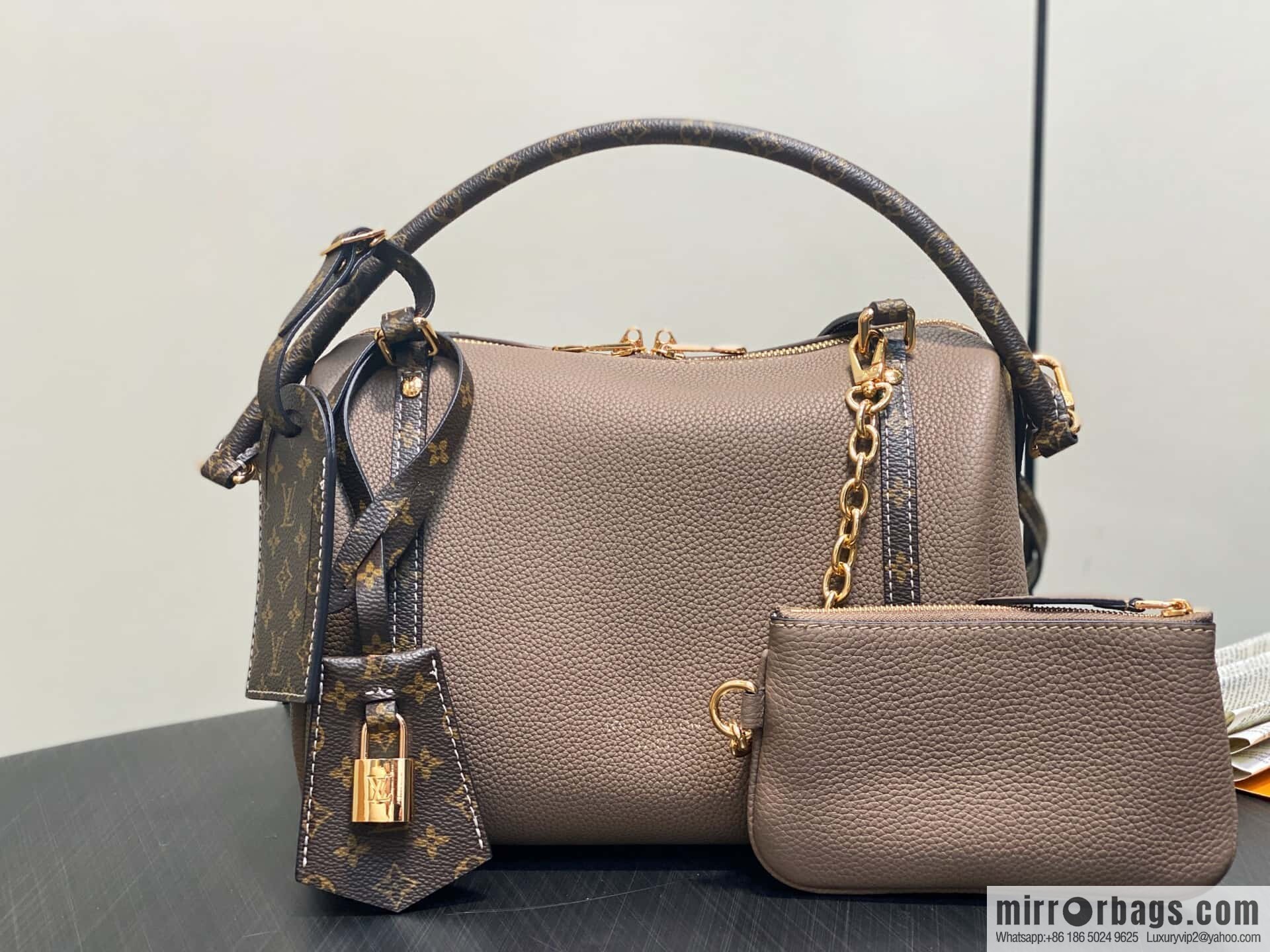 [Boutique‑grade] M13667 elephant gray, full leather speedy pillow bag SPEEDY BANDOULIZRE 25 handbag
