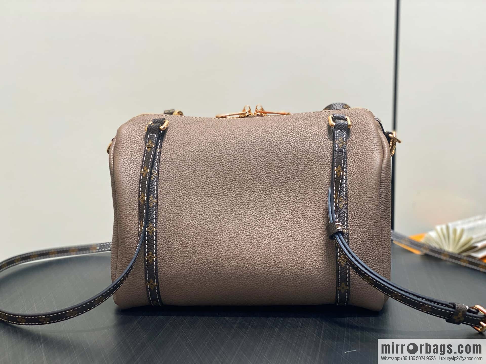 [Boutique‑grade] M13667 elephant gray, full leather speedy pillow bag SPEEDY BANDOULIZRE 25 handbag