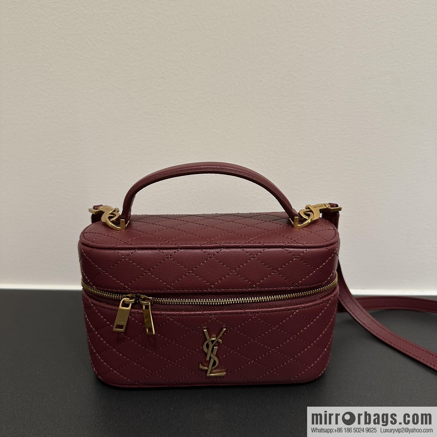 YSL 𝗚𝗔𝗕𝗬 𝗩𝗔𝗡𝗜𝗧𝗬 mini sheepskin clutch bag 766731 burgundy