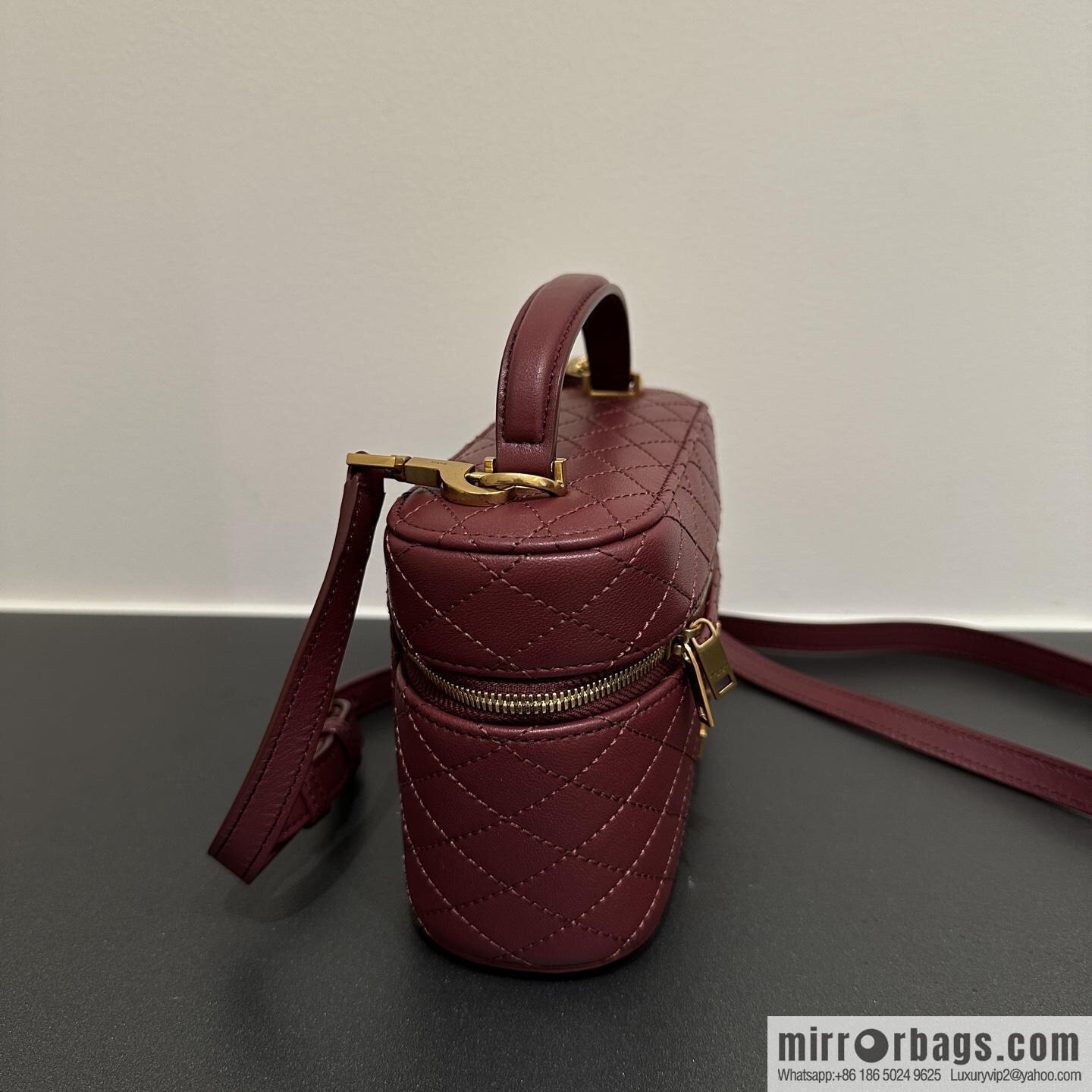 YSL 𝗚𝗔𝗕𝗬 𝗩𝗔𝗡𝗜𝗧𝗬 mini sheepskin clutch bag 766731 burgundy