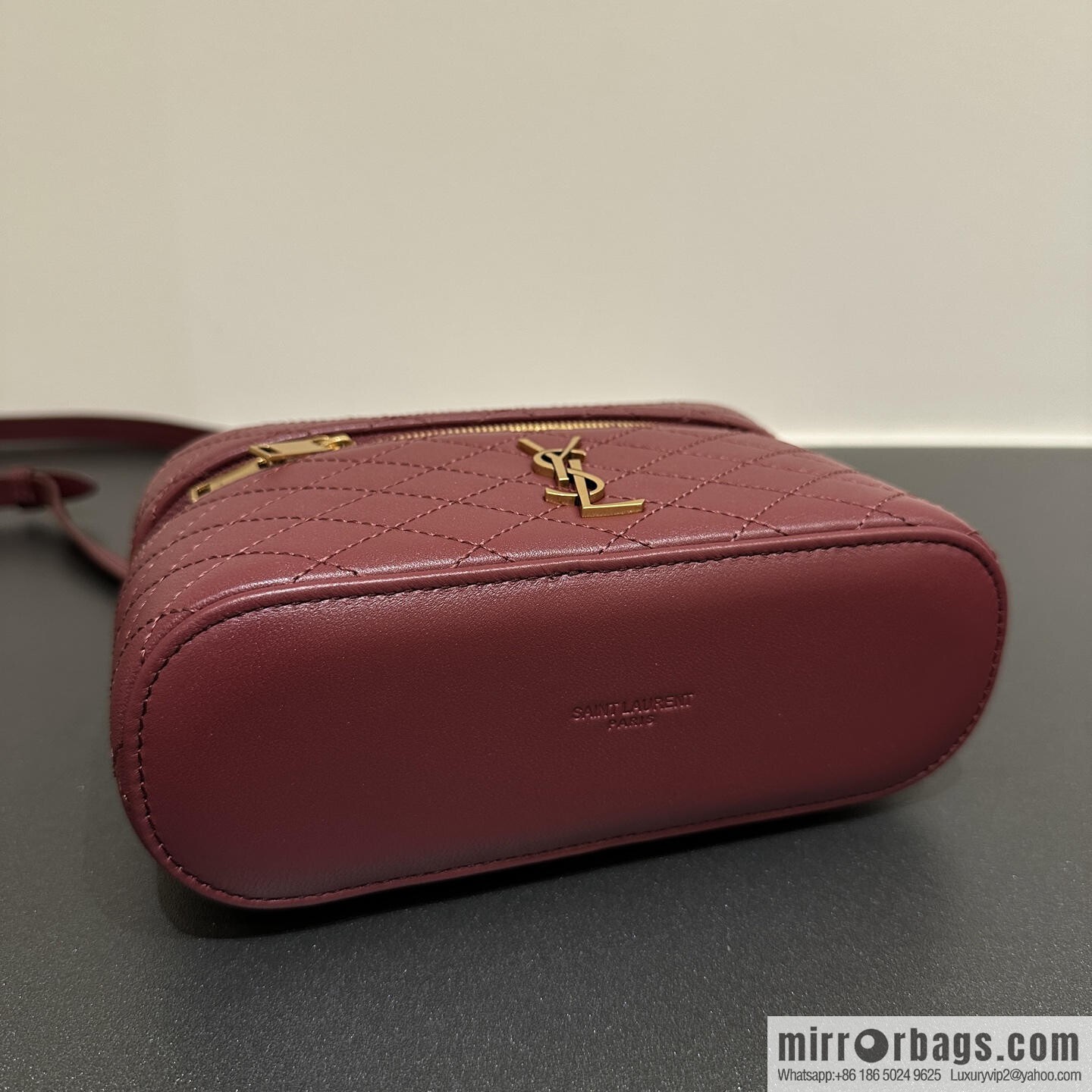 YSL 𝗚𝗔𝗕𝗬 𝗩𝗔𝗡𝗜𝗧𝗬 mini sheepskin clutch bag 766731 burgundy
