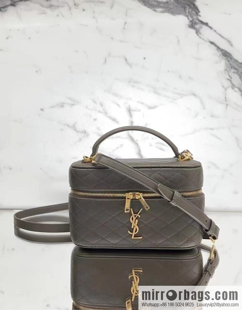 YSL 𝗚𝗔𝗕𝗬 𝗩𝗔𝗡𝗜𝗧𝗬 Mini Sheepskin Clutch Bag 766731 Musk Green