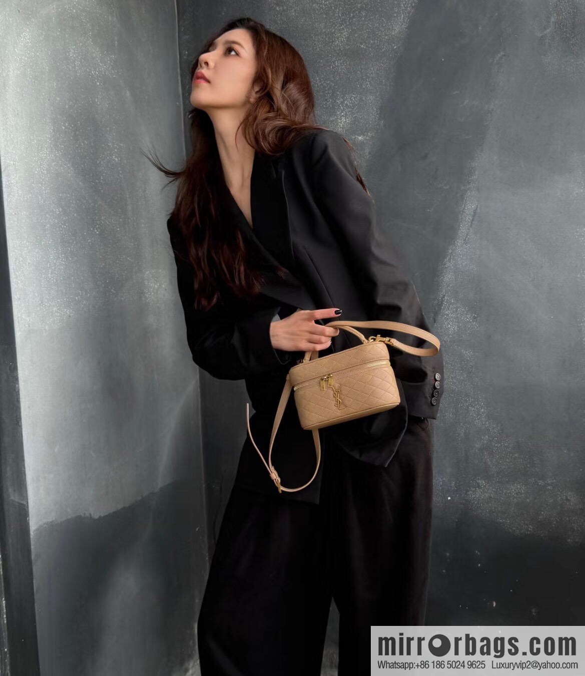 YSL 𝗚𝗔𝗕𝗬 𝗩𝗔𝗡𝗜𝗧𝗬 mini sheepskin clutch bag 766731 milk tea color