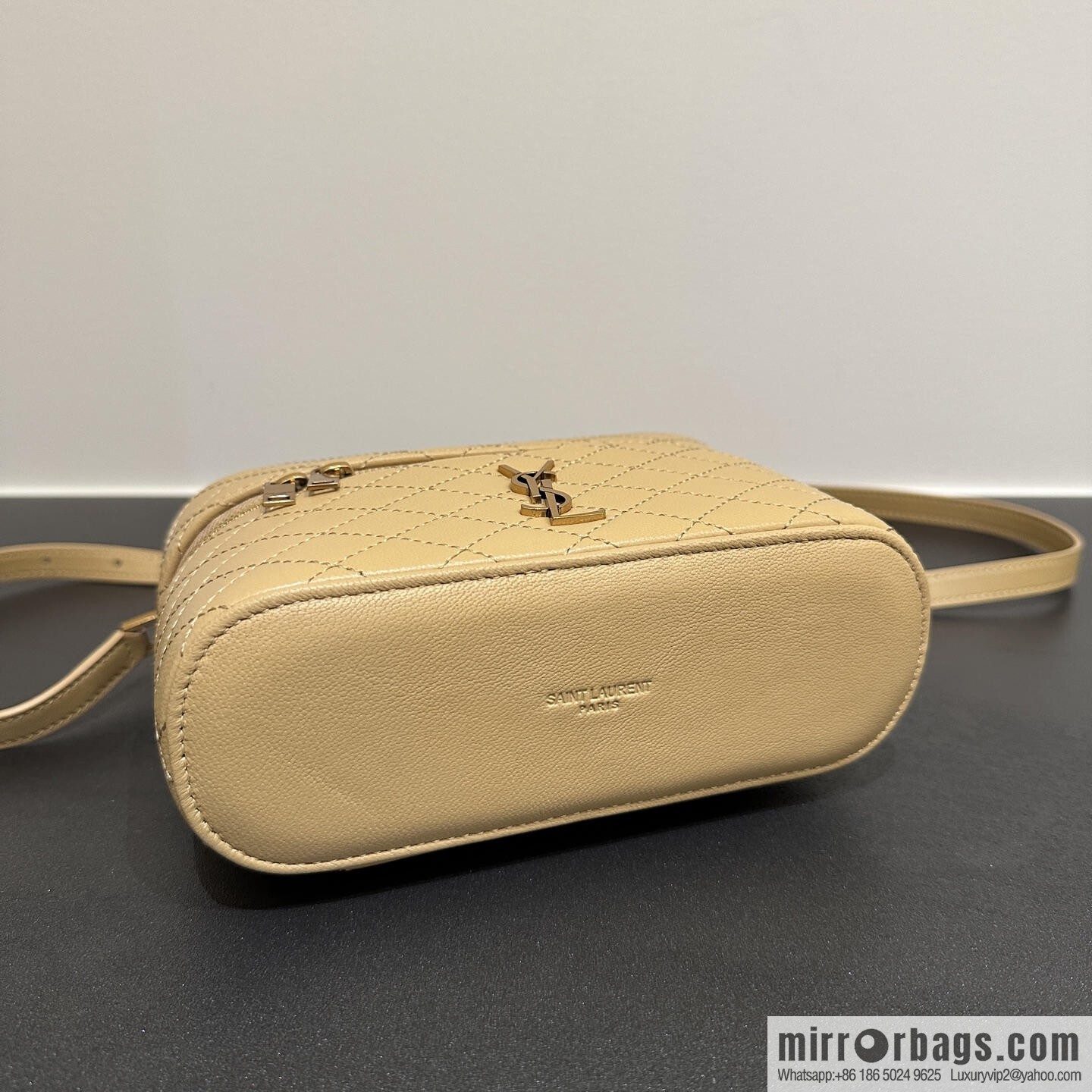YSL 𝗚𝗔𝗕𝗬 𝗩𝗔𝗡𝗜𝗧𝗬 mini sheepskin clutch bag 766731 milk tea color