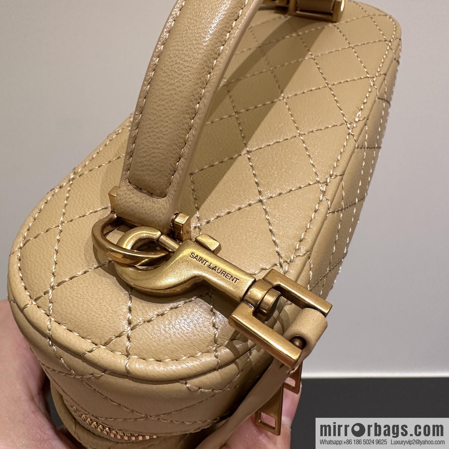 YSL 𝗚𝗔𝗕𝗬 𝗩𝗔𝗡𝗜𝗧𝗬 mini sheepskin clutch bag 766731 milk tea color