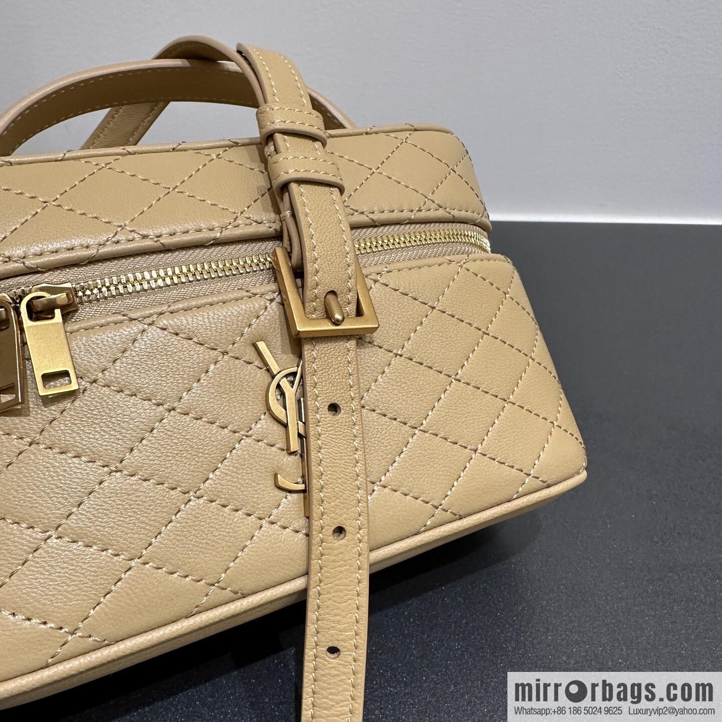 YSL 𝗚𝗔𝗕𝗬 𝗩𝗔𝗡𝗜𝗧𝗬 mini sheepskin clutch bag 766731 milk tea color