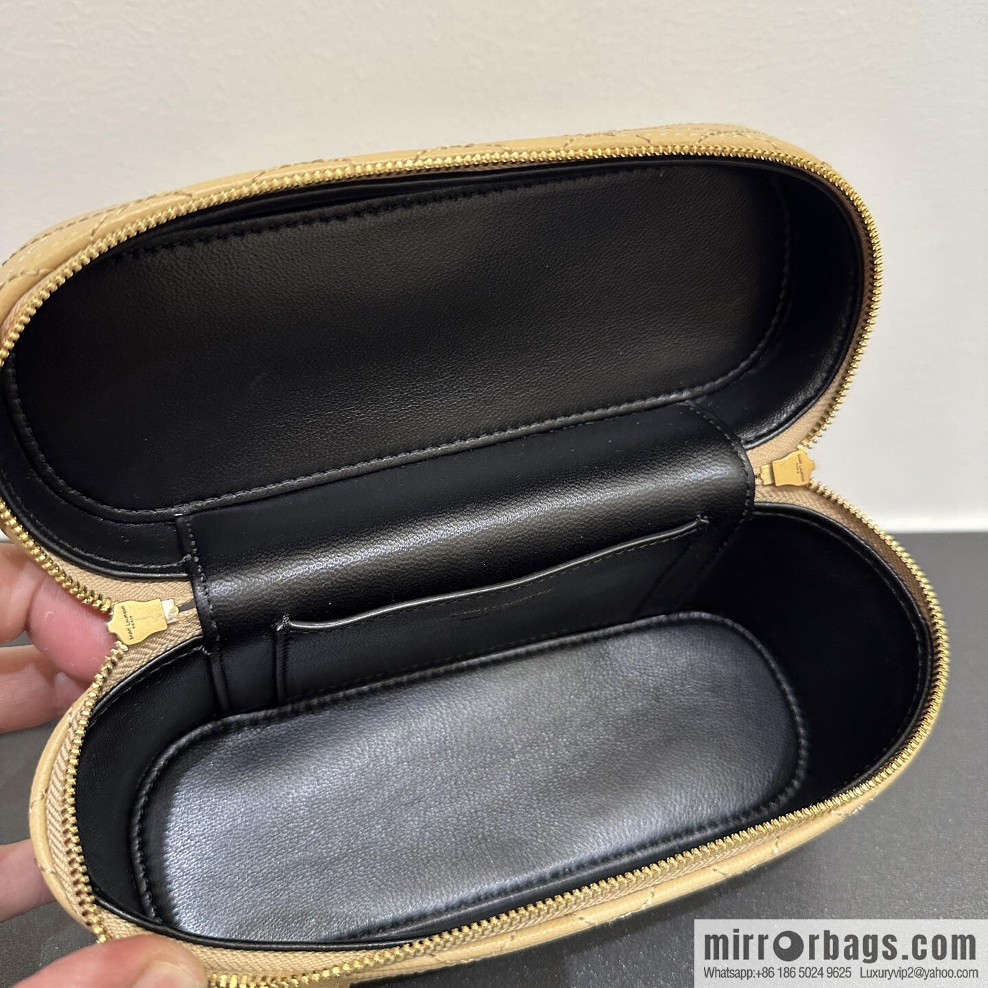 YSL 𝗚𝗔𝗕𝗬 𝗩𝗔𝗡𝗜𝗧𝗬 mini sheepskin clutch bag 766731 milk tea color