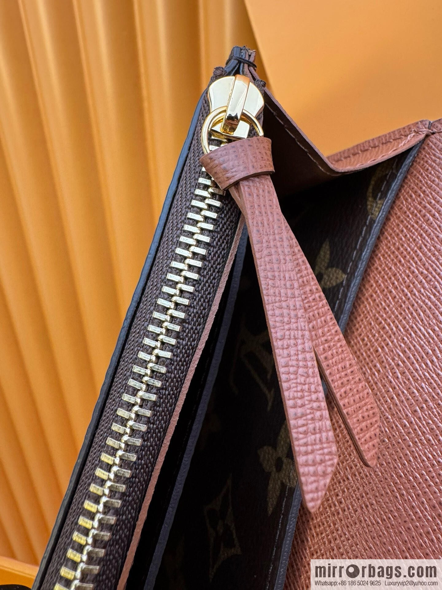 LV M60697 Brown Gold Buckle [Official Full Chip Version]