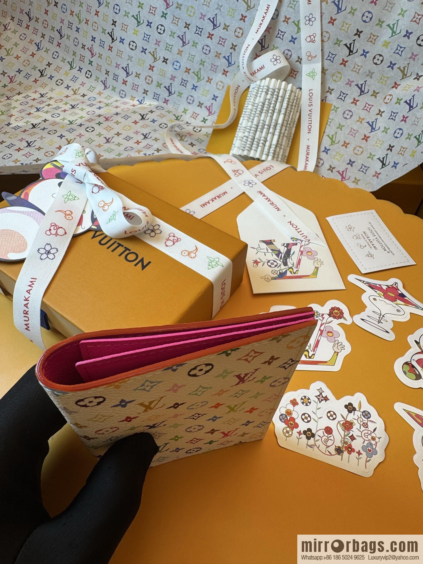 LV M14178 [Official Full Package + 163 Chip] New LVxTM Passport Cover