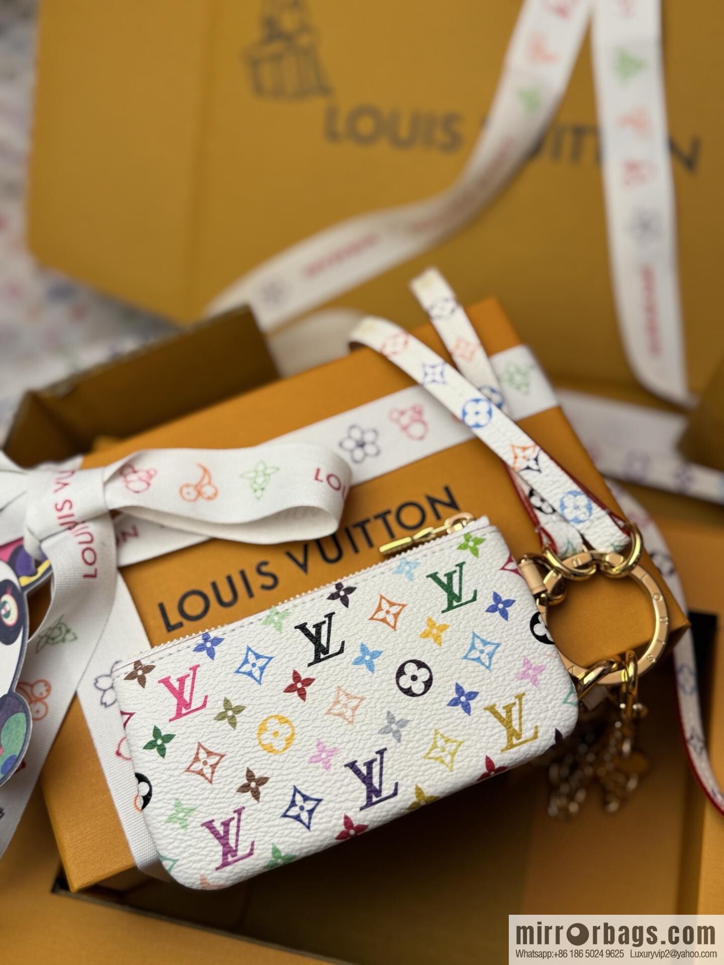 LV M14099 [Official Full Set + 163 Chips] New LVxTM Mobile Phone Holder
