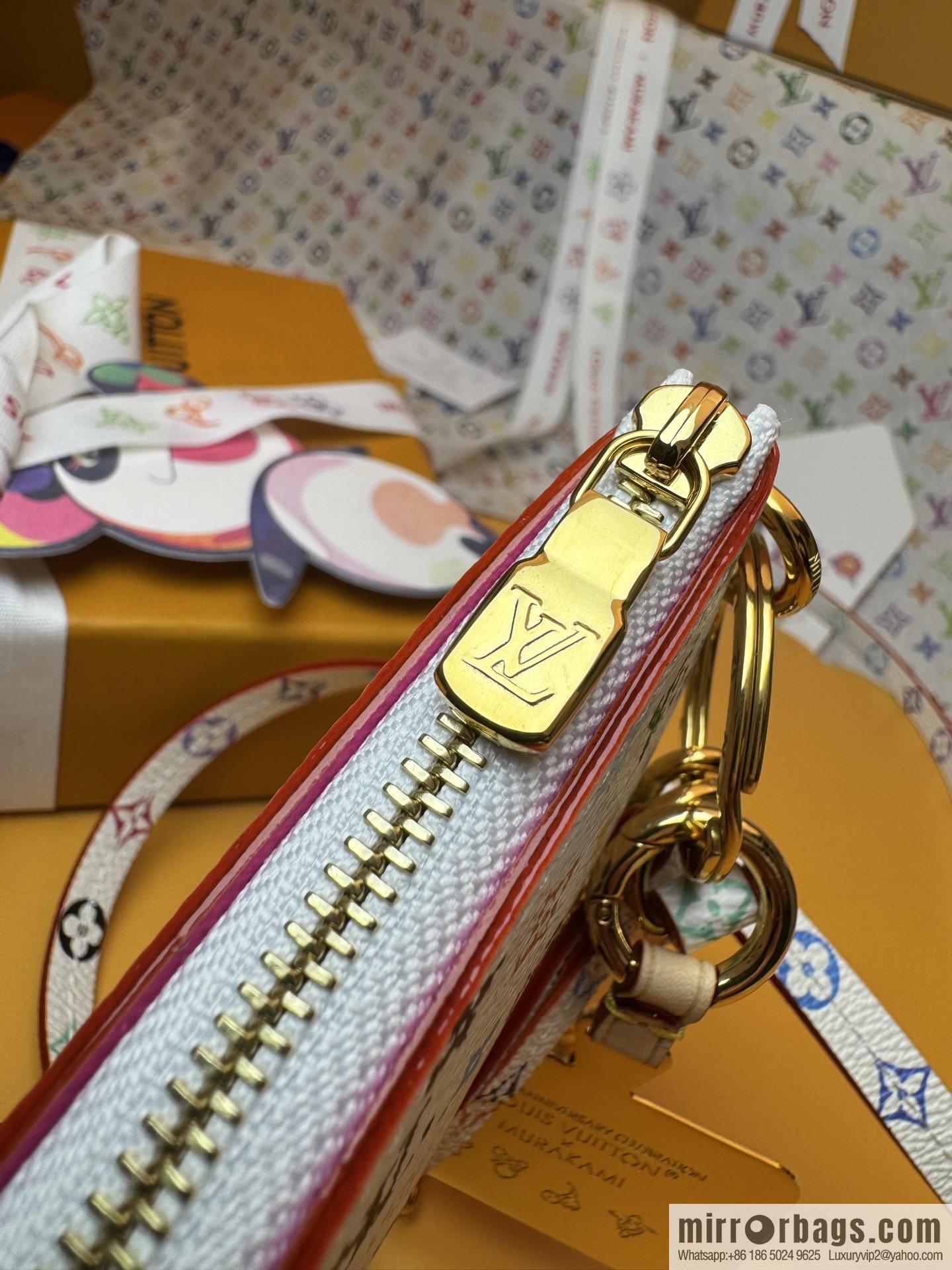 LV M14099 [Official Full Set + 163 Chips] New LVxTM Mobile Phone Holder