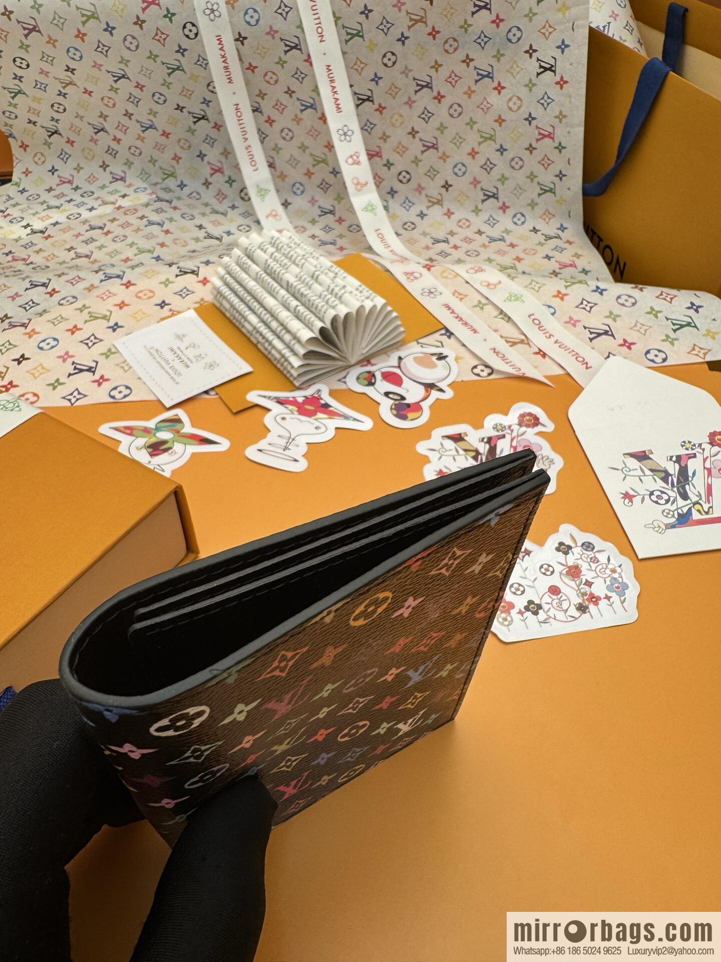 LV M13414 [Official Full Package + 163 Chip] New LVxTM Passport Cover