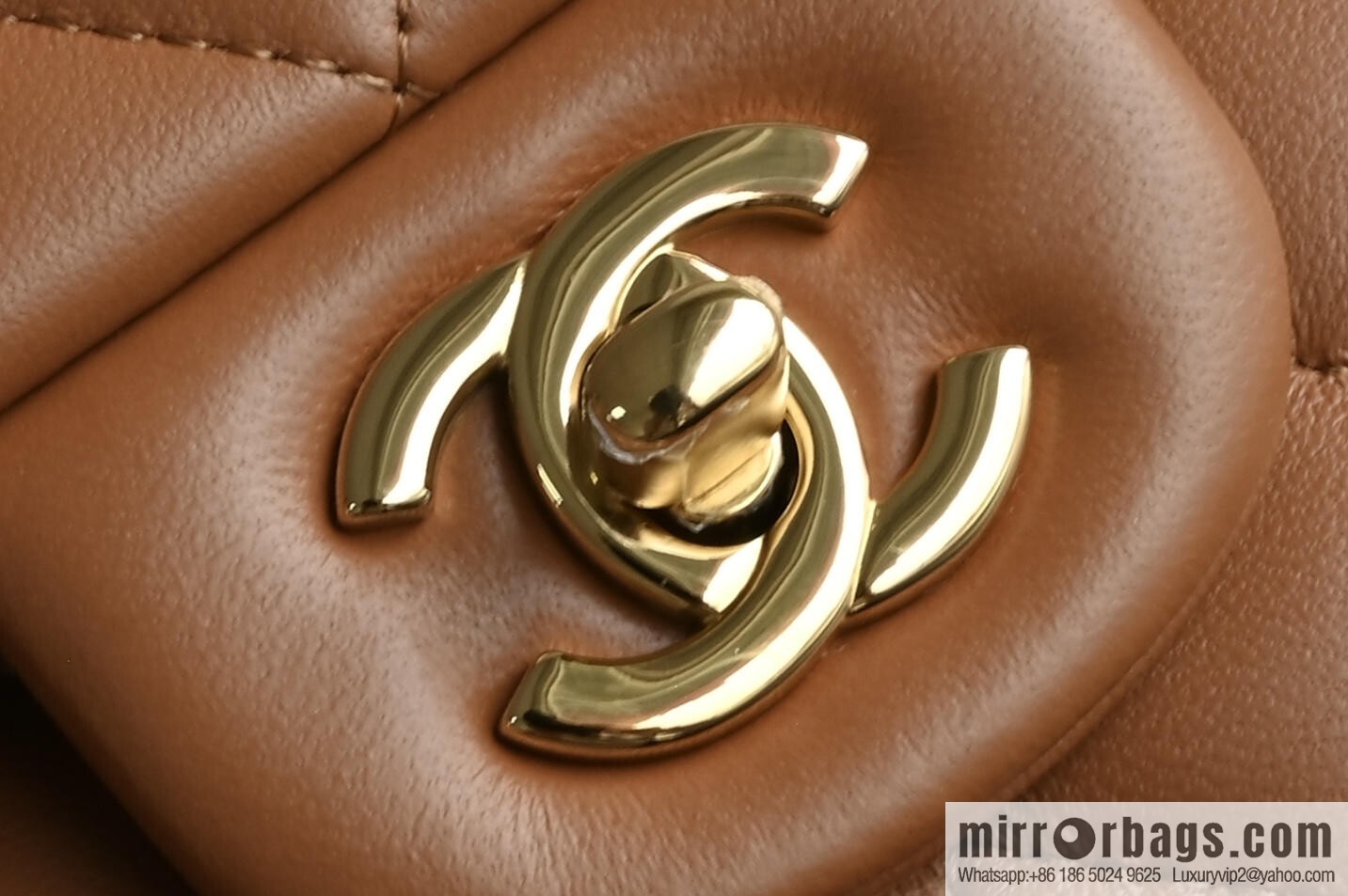 CHANEL π²ππππππ π΅πππ πΌπππππ medium, caramel color A01112 caramel color