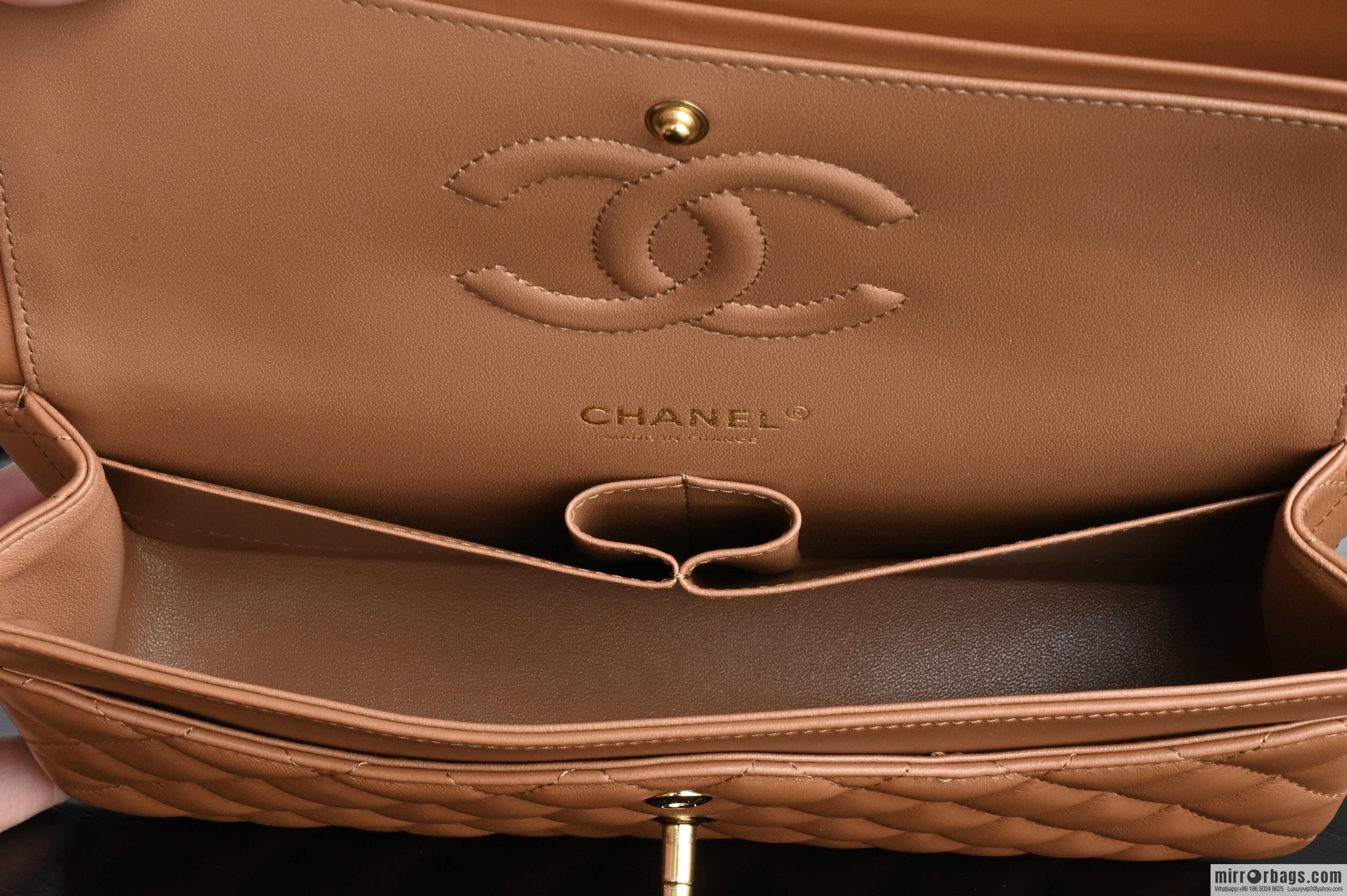 CHANEL π²ππππππ π΅πππ πΌπππππ medium, caramel color A01112 caramel color