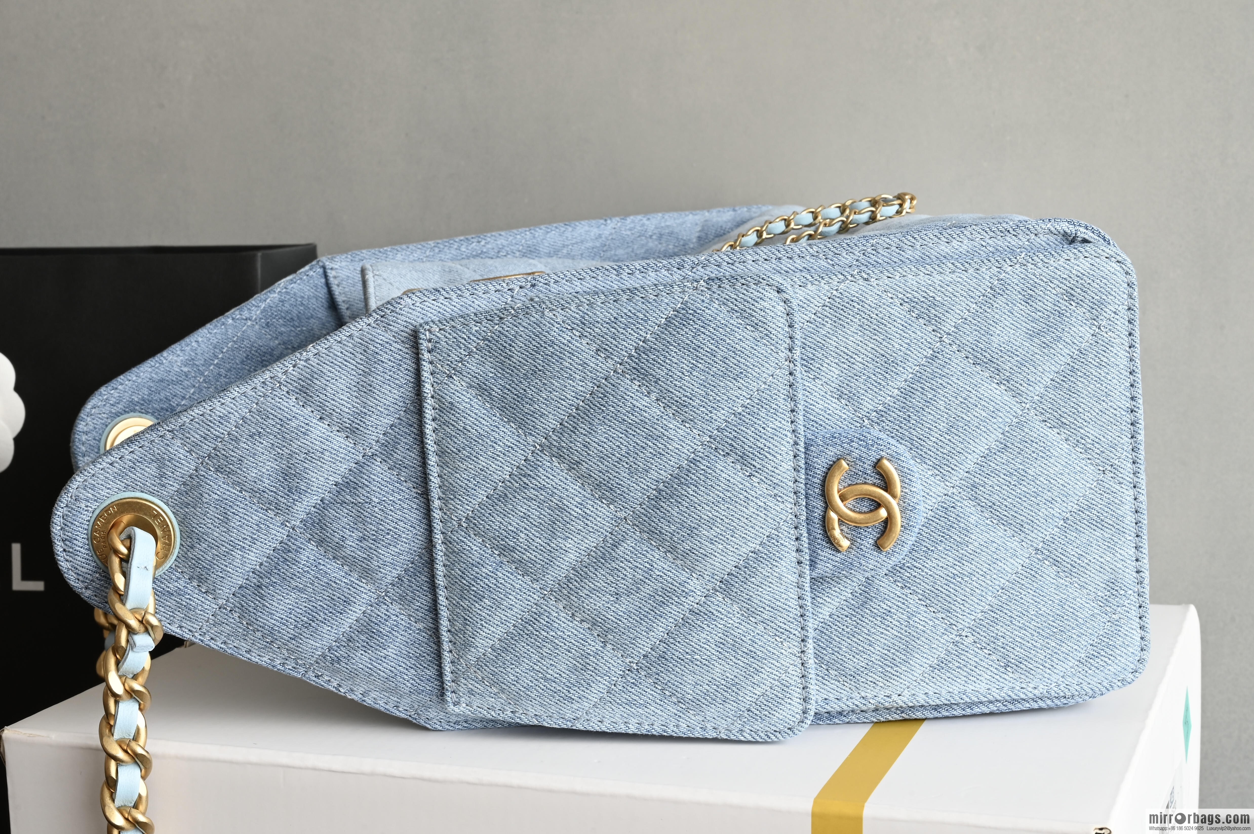CHANEL Hippie Small, denim blue AS5293