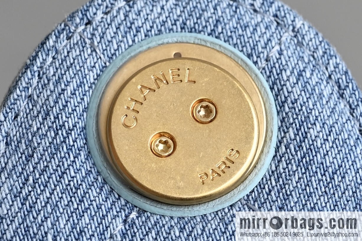 CHANEL Hippie Small, denim blue AS5293