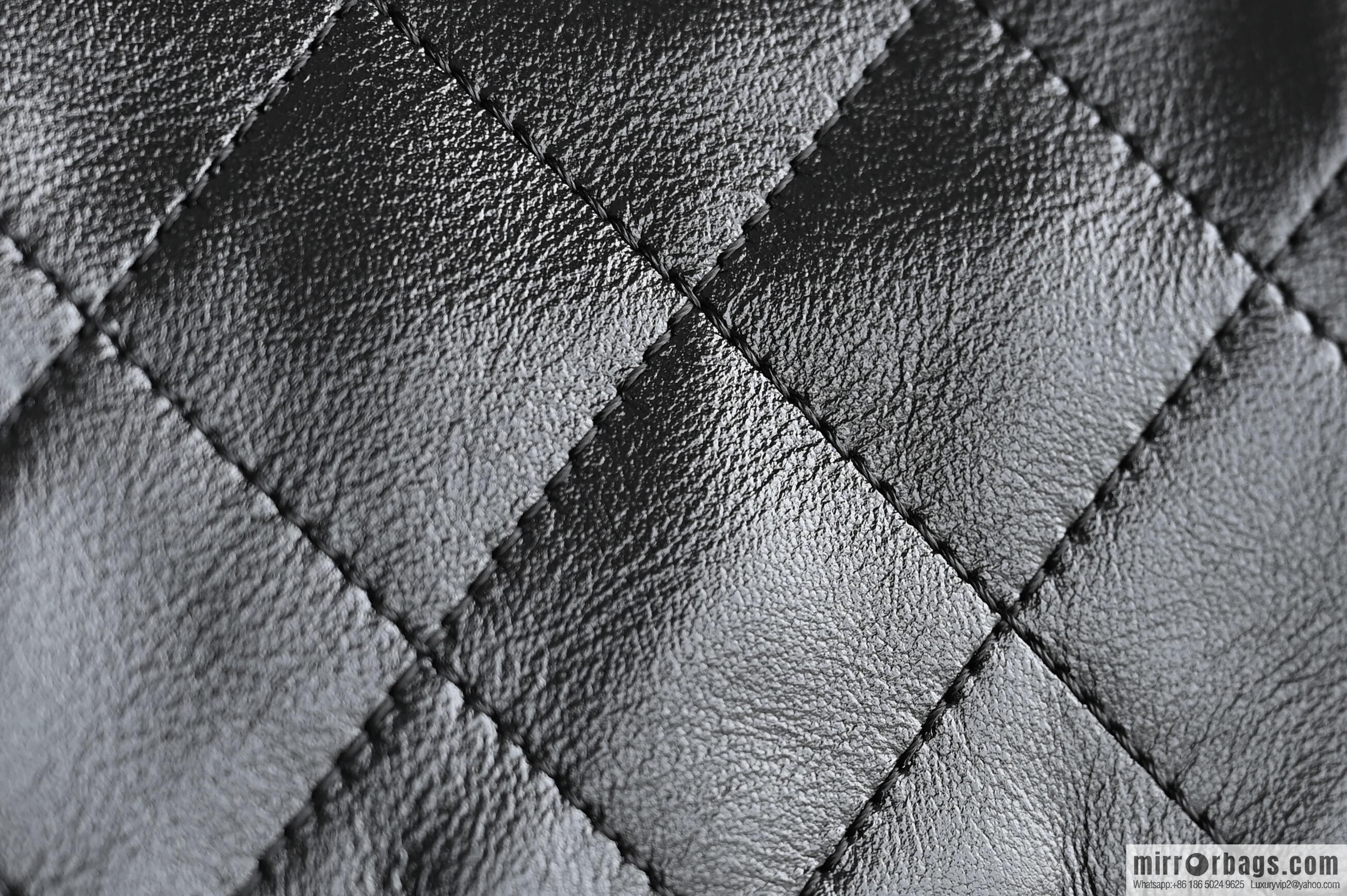 CHANEL Hippie Shopping Bag Small, Black ♥ AS5293