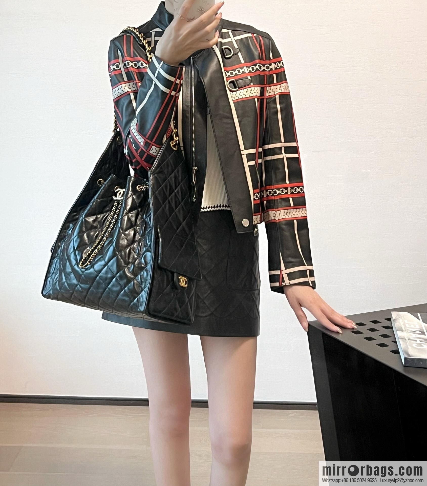 CHANEL Hippie Shopping Bag Large, Black ♥ AS5311