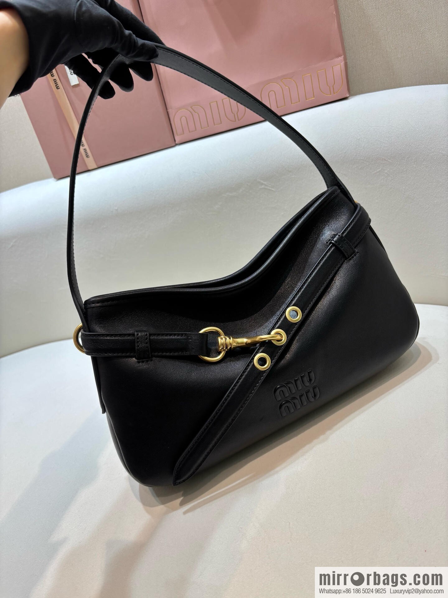 MIUMIU new 5BC182 small, black.
