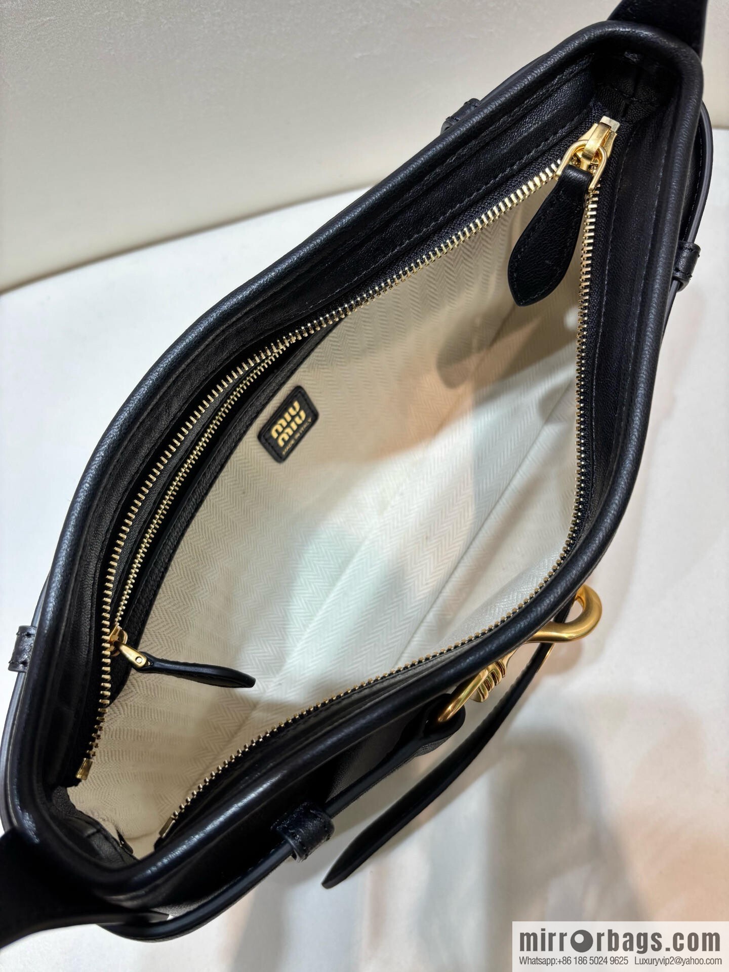 MIUMIU new 5BC182 small, black.