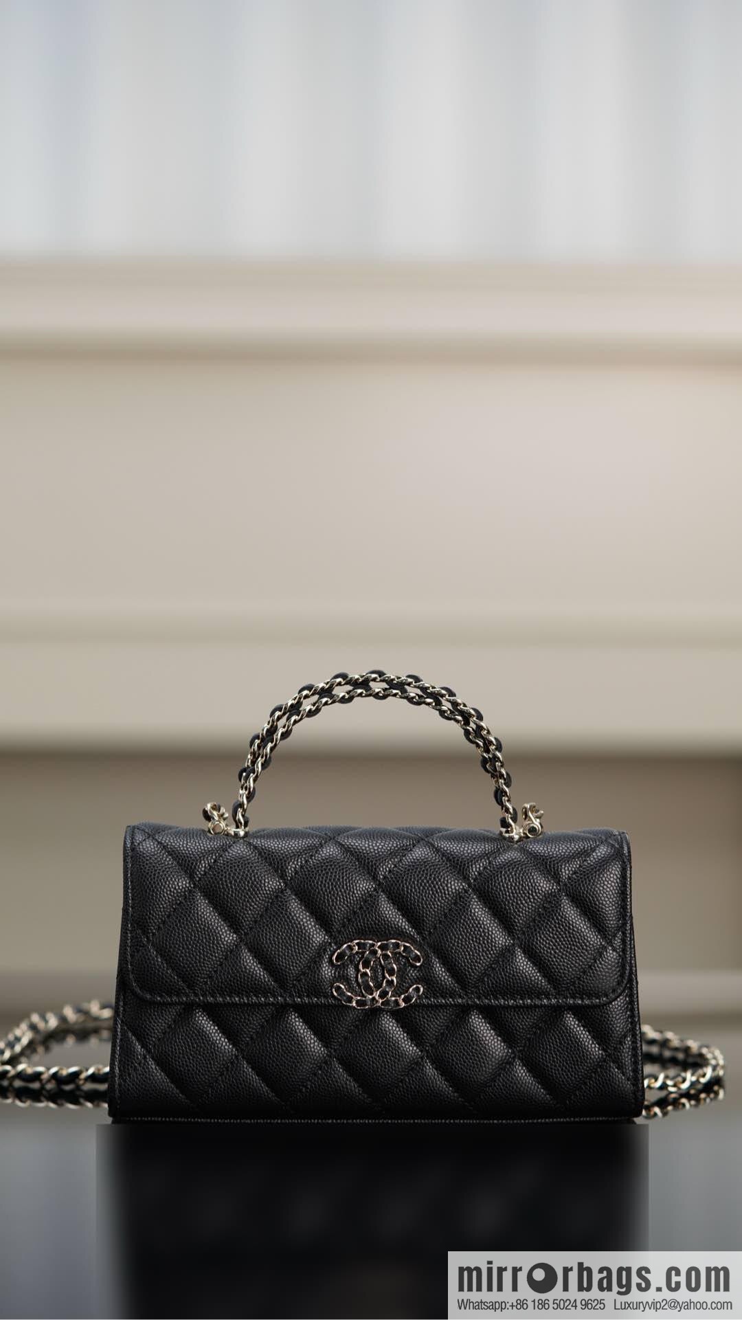 CHANEL 25s Cross Handle Black Gold π Horizontal AP3238