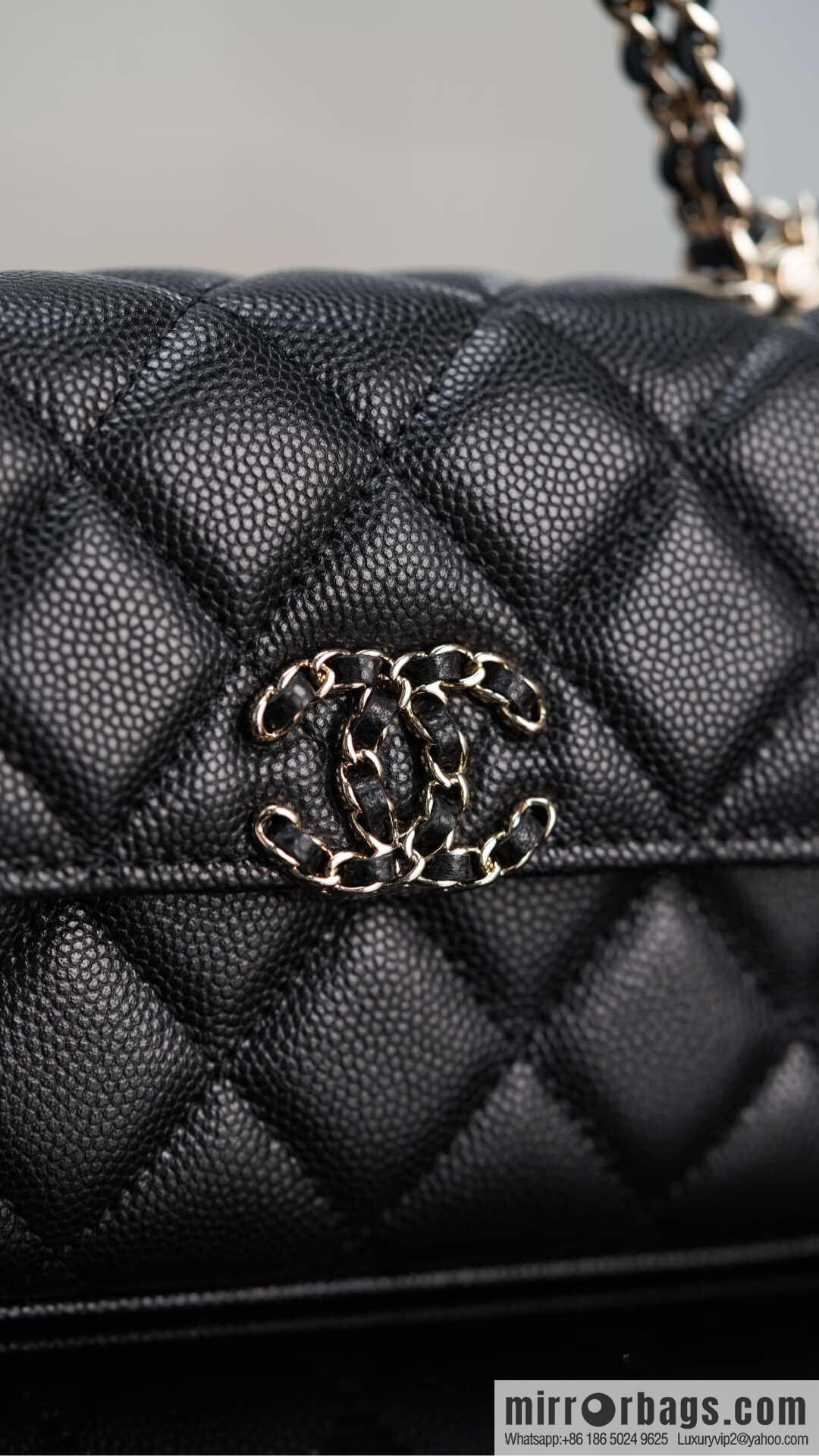 CHANEL 25s Cross Handle Black Gold π Horizontal AP3238
