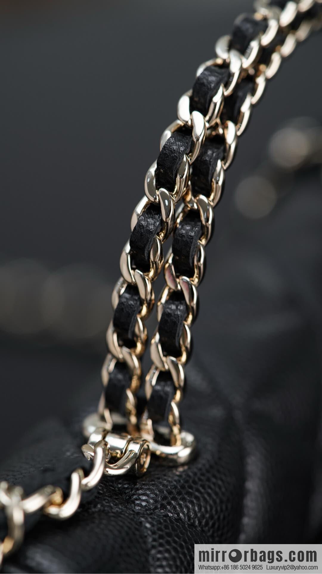 CHANEL 25s Cross Handle Black Gold π Horizontal AP3238