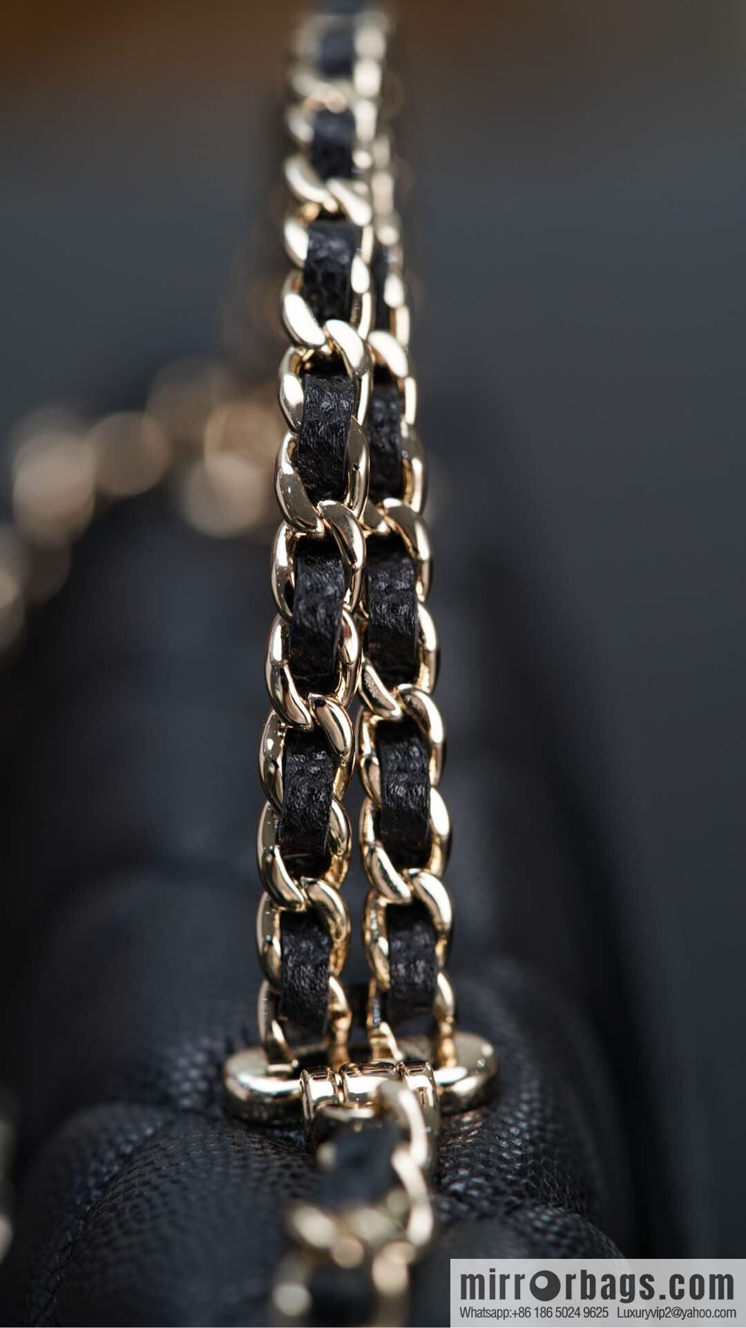 CHANEL 25s Cross Handle Black Gold π Horizontal AP3238