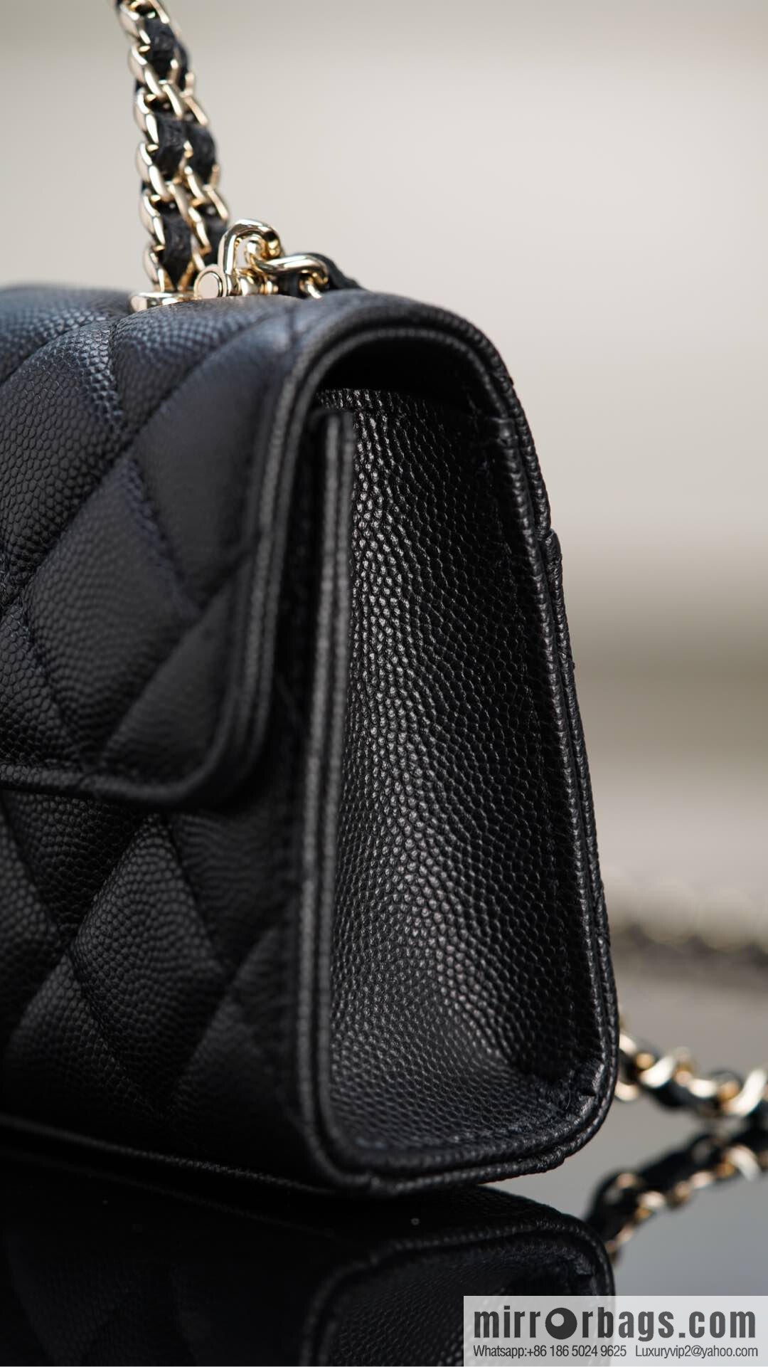 CHANEL 25s Cross Handle Black Gold π Horizontal AP3238