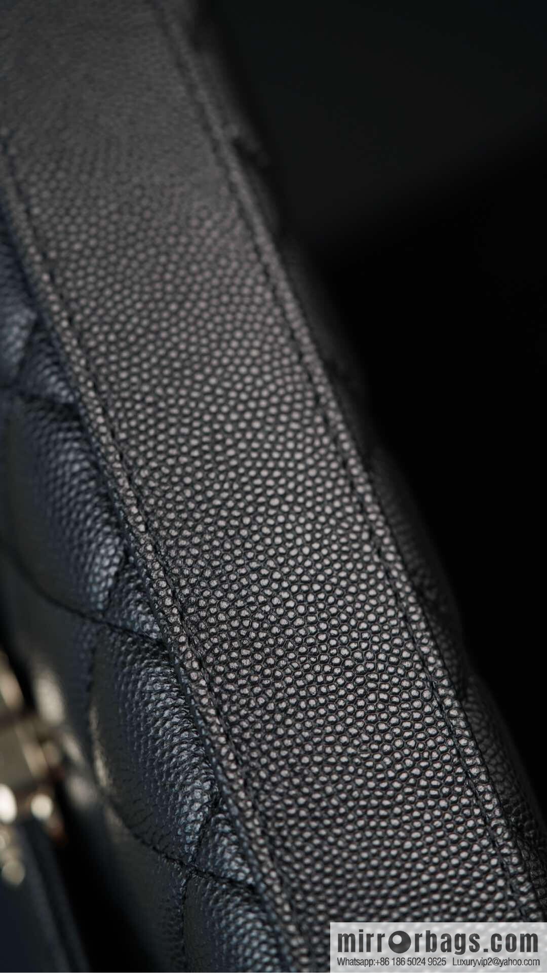 CHANEL 25s Cross Handle Black Gold π Horizontal AP3238