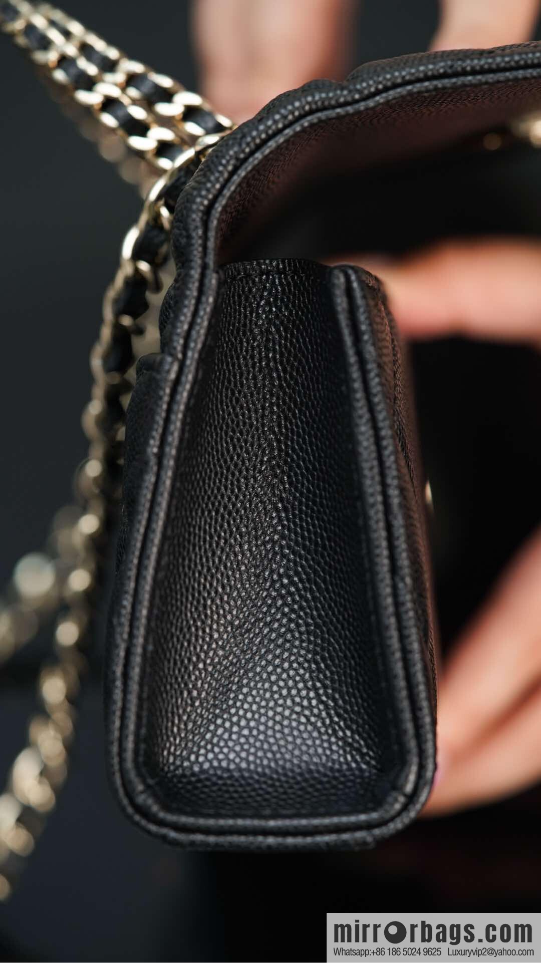 CHANEL 25s Cross Handle Black Gold π Horizontal AP3238