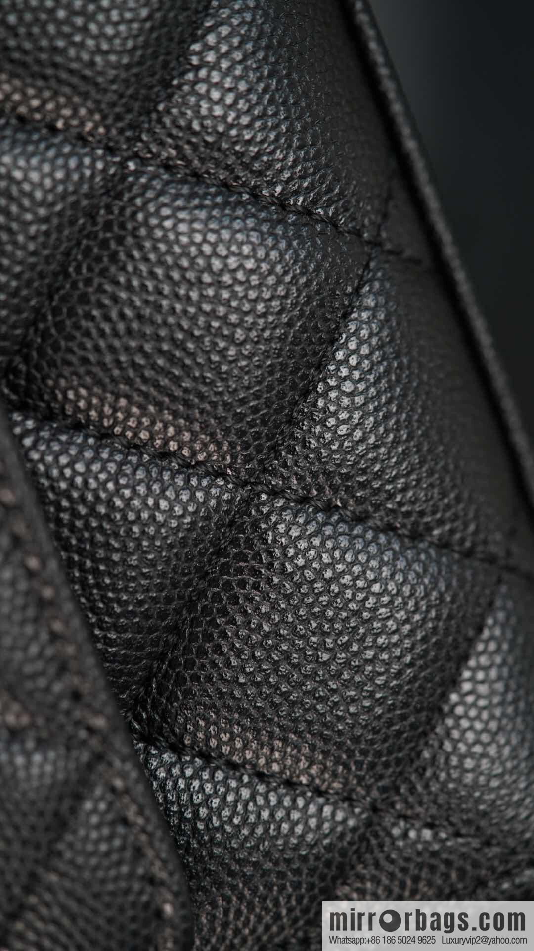 CHANEL 25s Cross Handle Black Gold π Horizontal AP3238