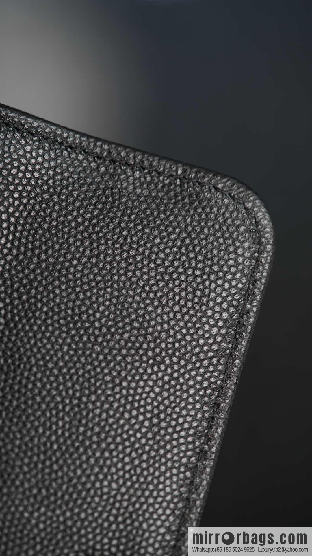 CHANEL 25s Cross Handle Black Gold π Horizontal AP3238