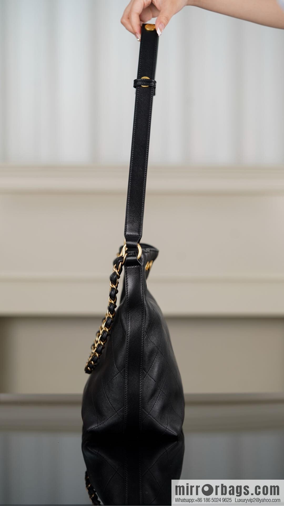 𝐂𝐡𝐚𝐧𝐞𝐥 𝟐𝟓𝐏 Gold Hippie Black Gold 🖤 AS5406