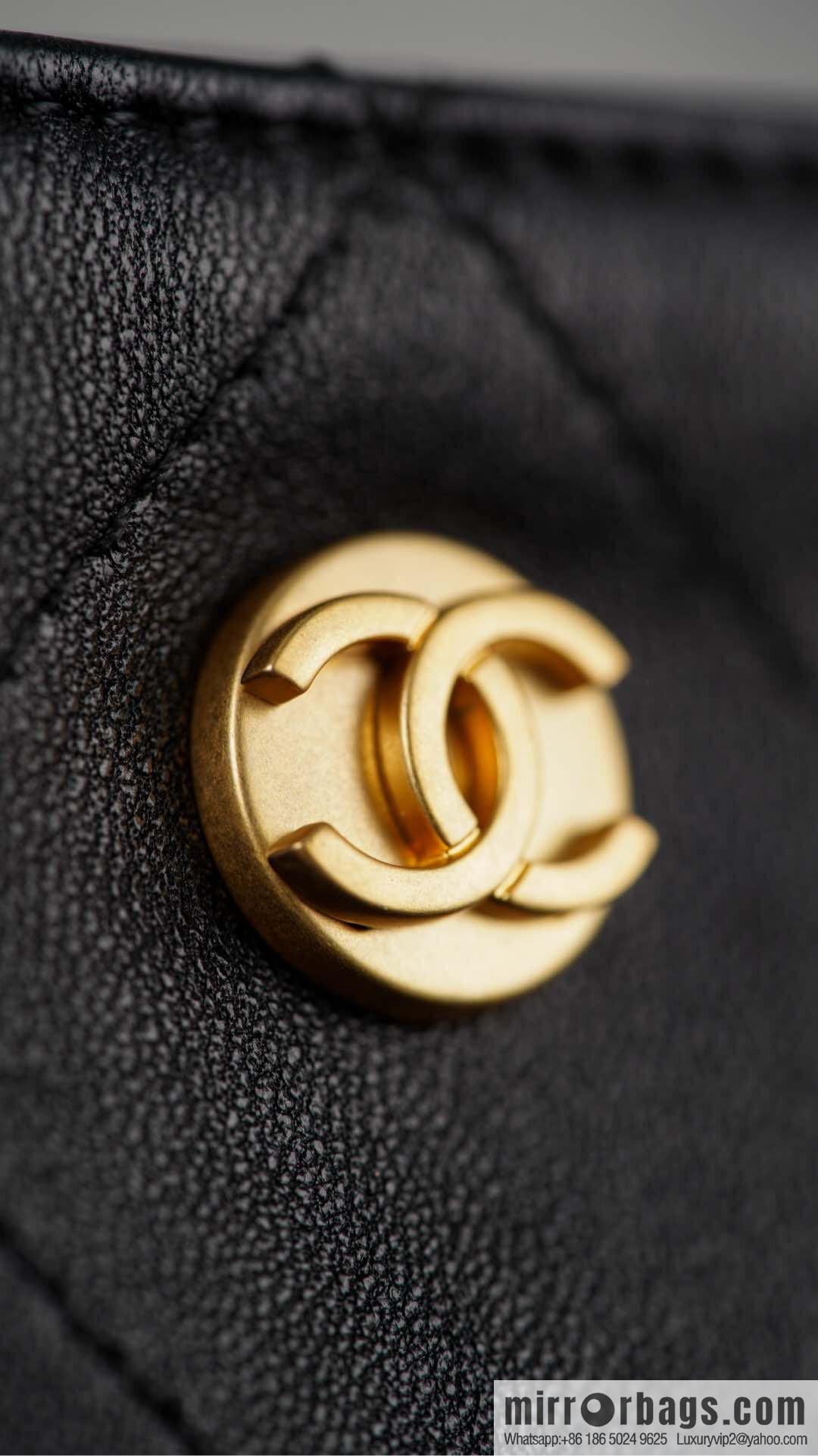 𝐂𝐡𝐚𝐧𝐞𝐥 𝟐𝟓𝐏 Gold Hippie Black Gold 🖤 AS5406