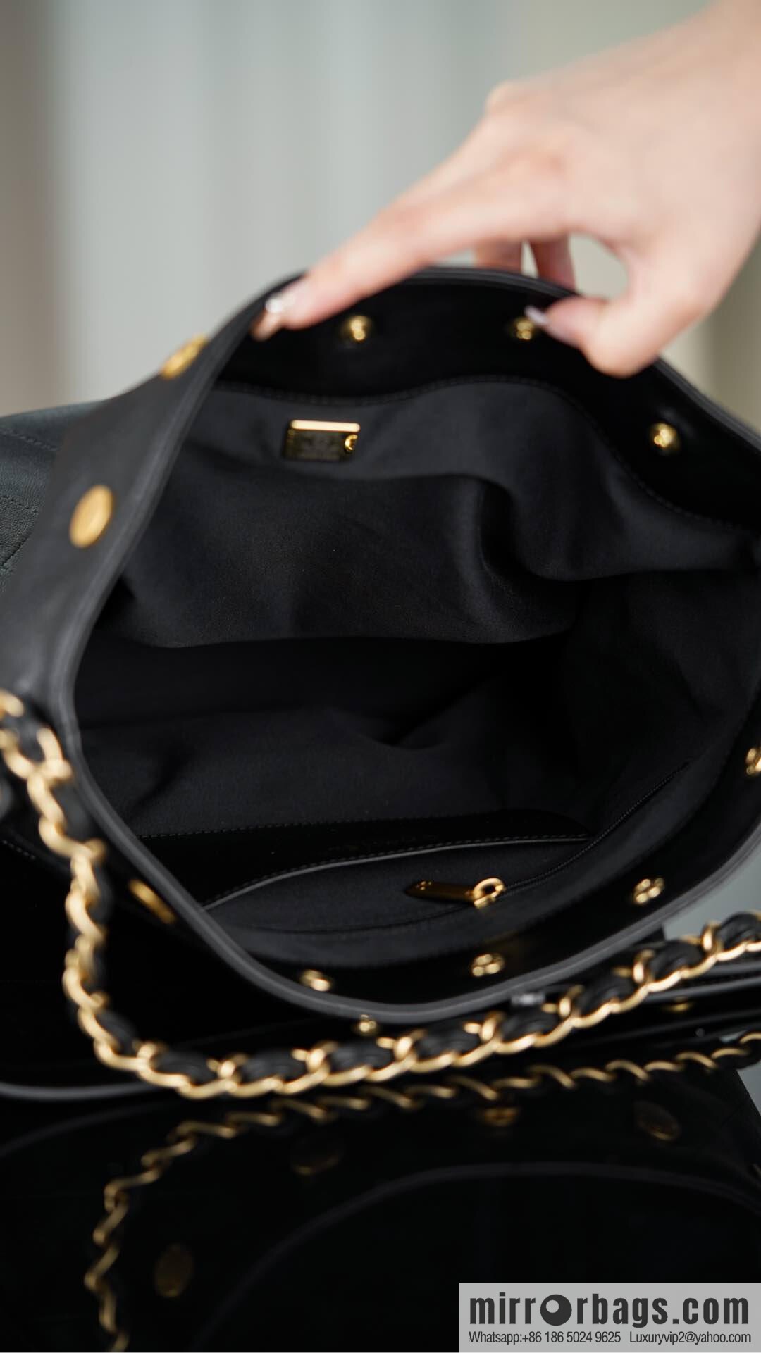 𝐂𝐡𝐚𝐧𝐞𝐥 𝟐𝟓𝐏 Gold Hippie Black Gold 🖤 AS5406