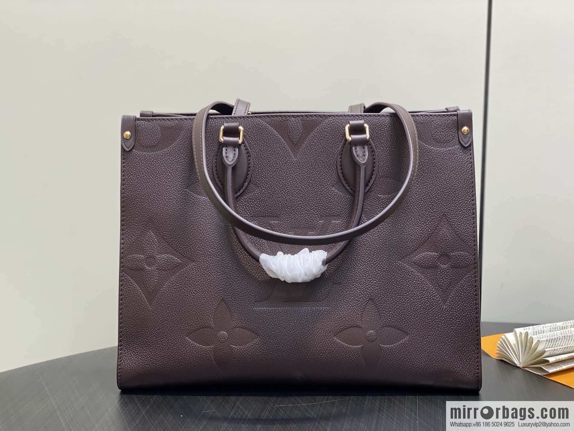 [Boutique‑grade] M45595 chocolate color, full leather embossed square bag mommy bag OnTheGo medium handbag