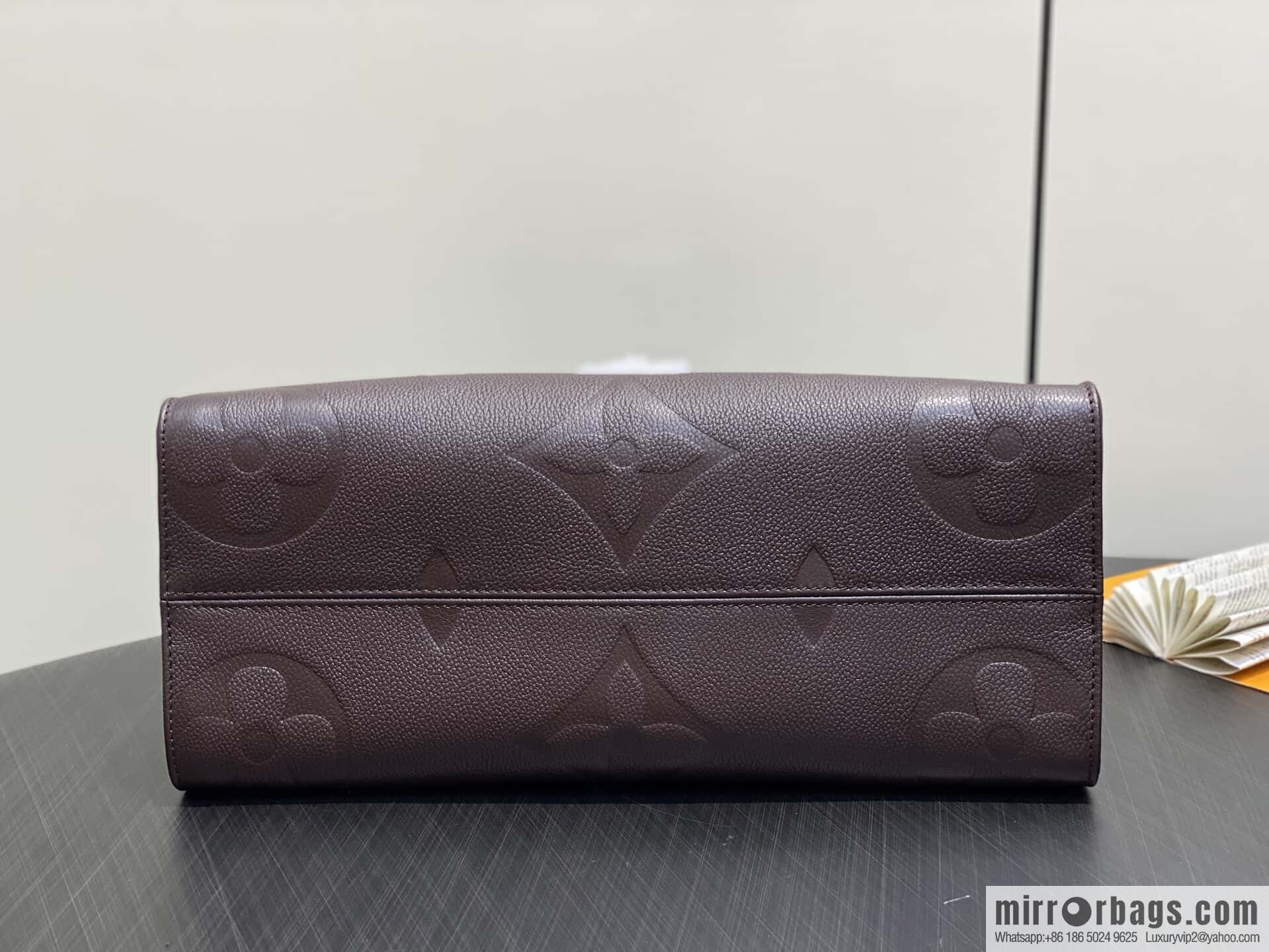 [Boutique‑grade] M45595 chocolate color, full leather embossed square bag mommy bag OnTheGo medium handbag