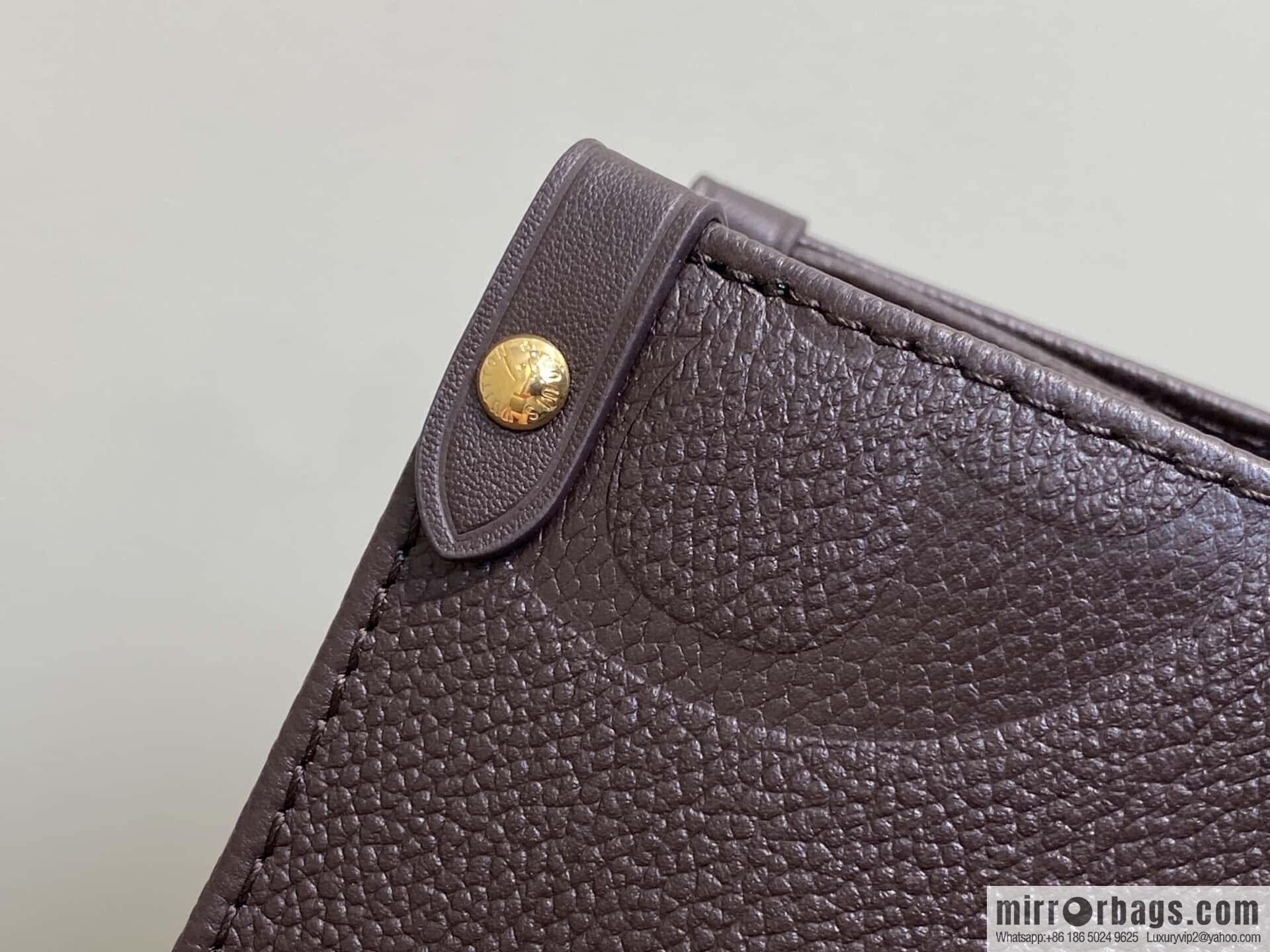 [Boutique‑grade] M45595 chocolate color, full leather embossed square bag mommy bag OnTheGo medium handbag