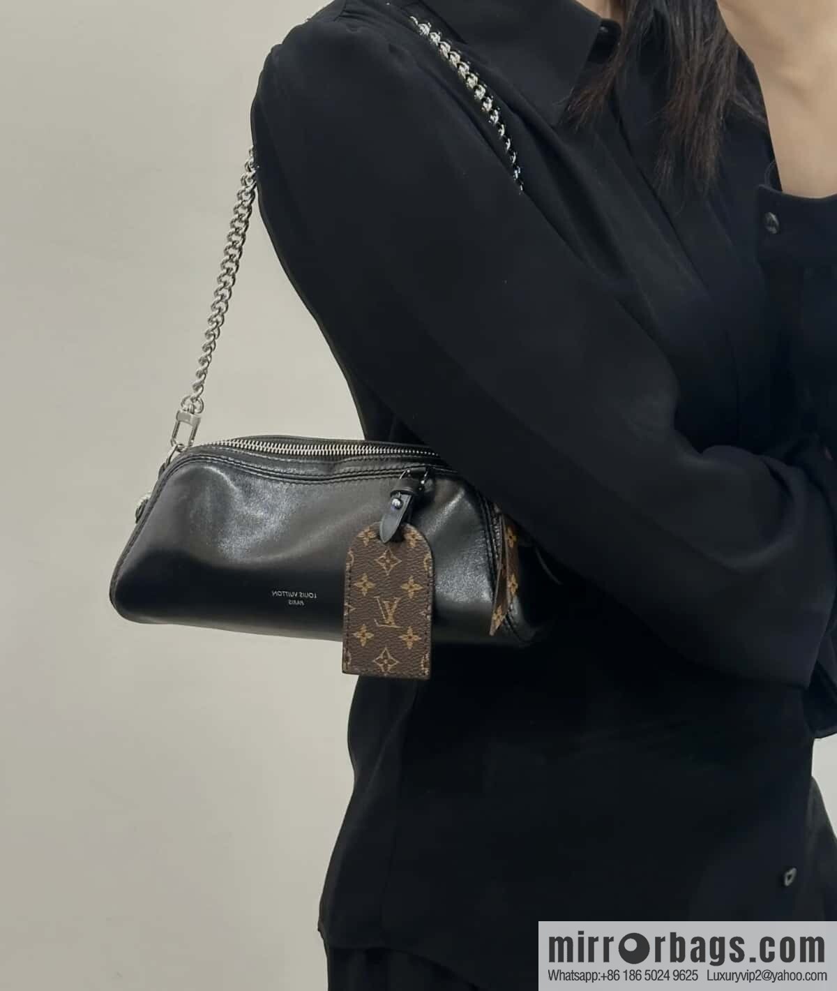 [Original order boutique] M14544 black, full leather chain bag POCHETTE VIBE handbag