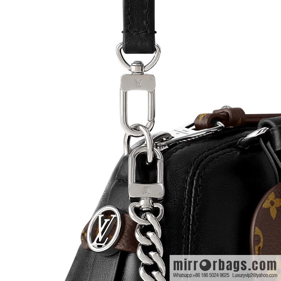 [Original order boutique] M14544 black, full leather chain bag POCHETTE VIBE handbag