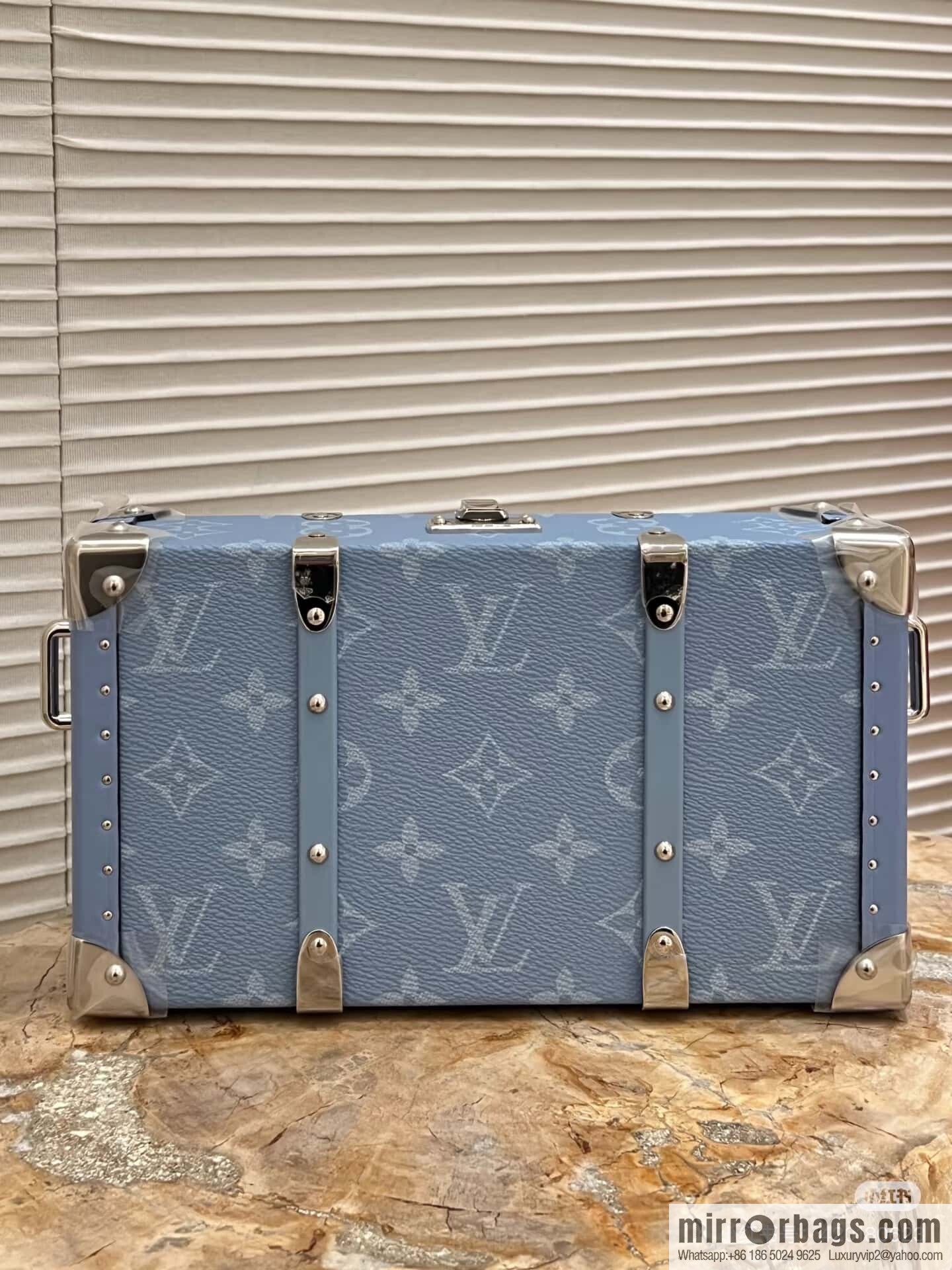 [Original order boutique] M13562 light blue flower, box bag, box WALLET TRUNK TAIGARAMA handbag