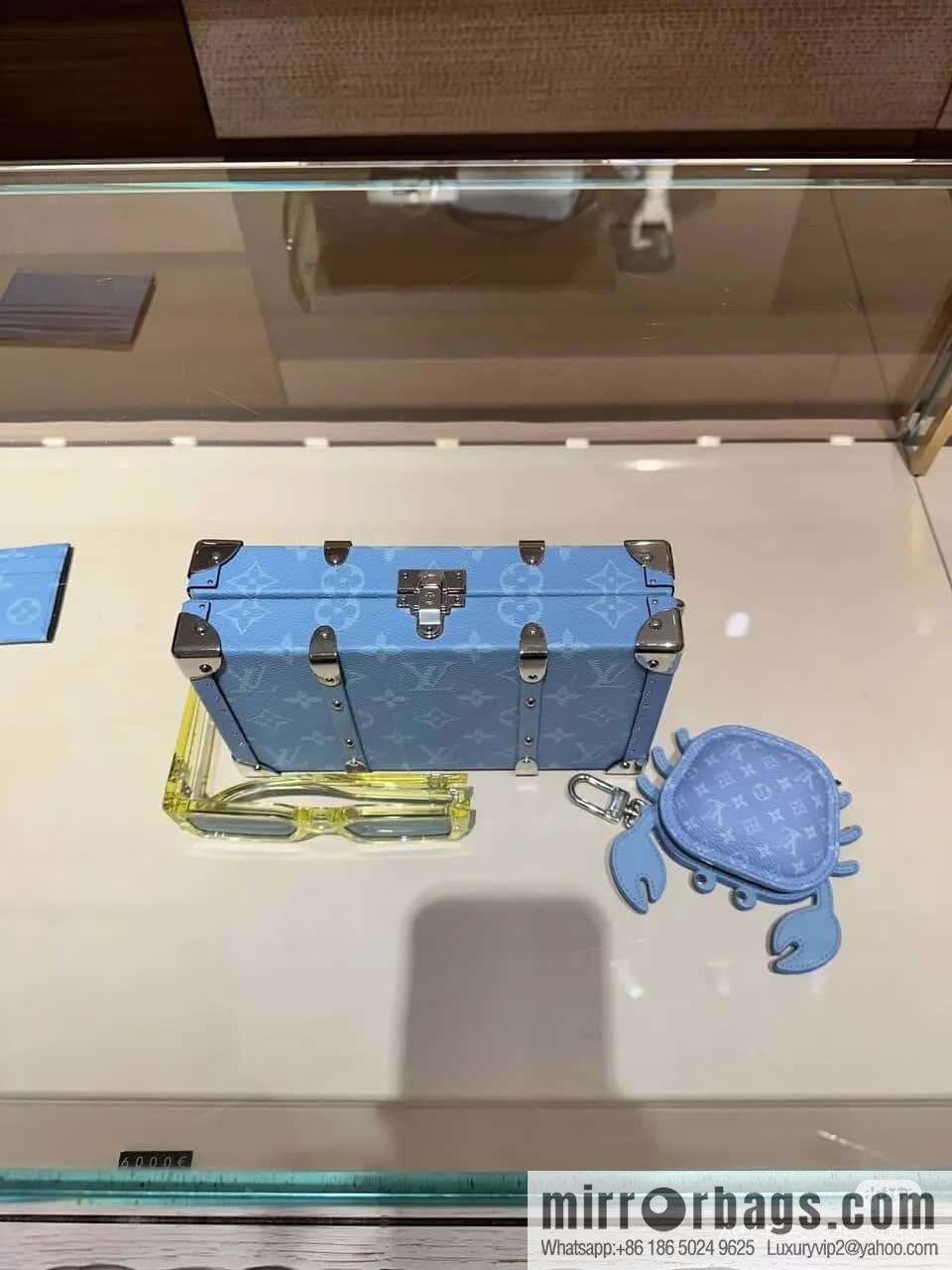 [Original order boutique] M13562 light blue flower, box bag, box WALLET TRUNK TAIGARAMA handbag