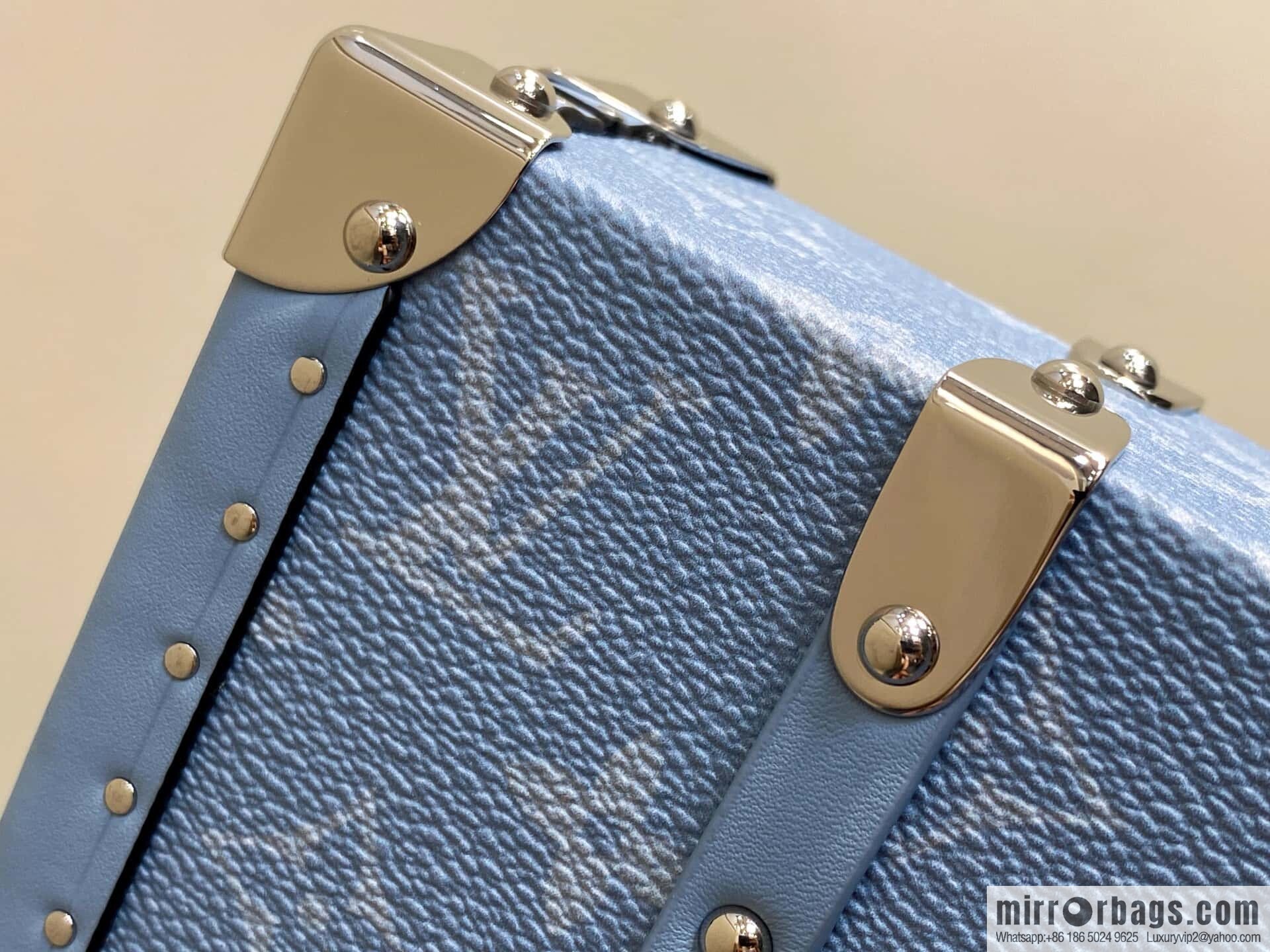 [Original order boutique] M13562 light blue flower, box bag, box WALLET TRUNK TAIGARAMA handbag