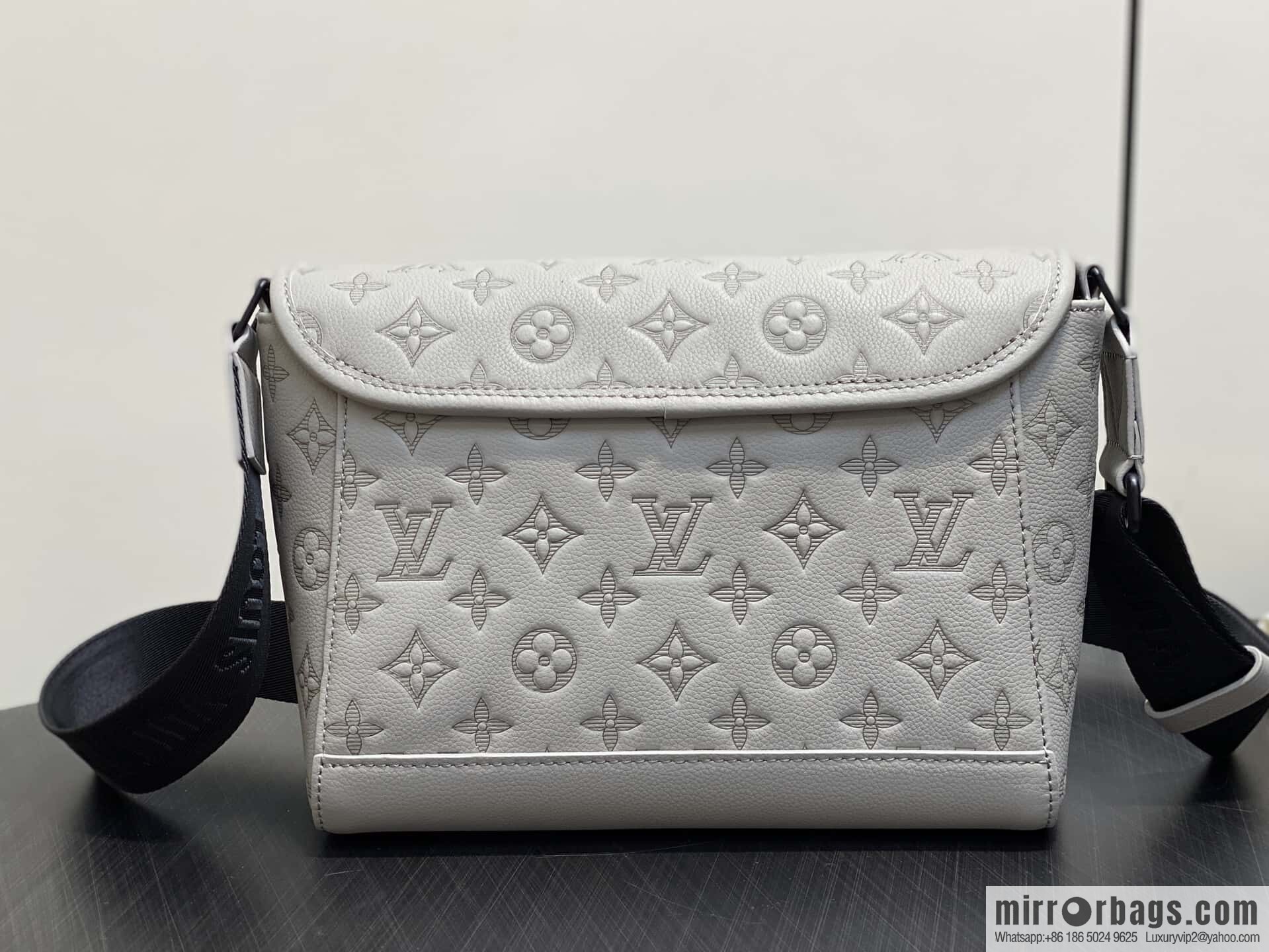 [Original order boutique] M14912 gray, full leather embossed men's bag messenger bag Pulse messenger bag