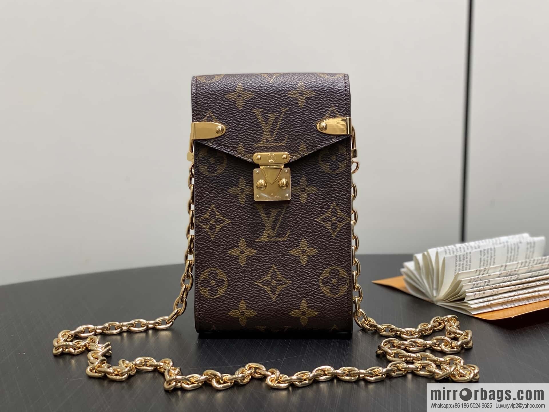 [Original order boutique] M13572 presbyopia, mobile phone bag chain bag, the new MÉTIS mobile phone bag of the season