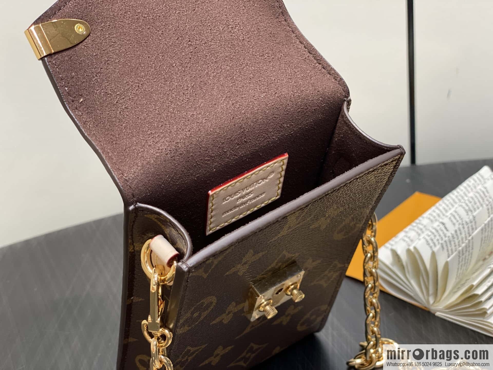 [Original order boutique] M13572 presbyopia, mobile phone bag chain bag, the new MÉTIS mobile phone bag of the season