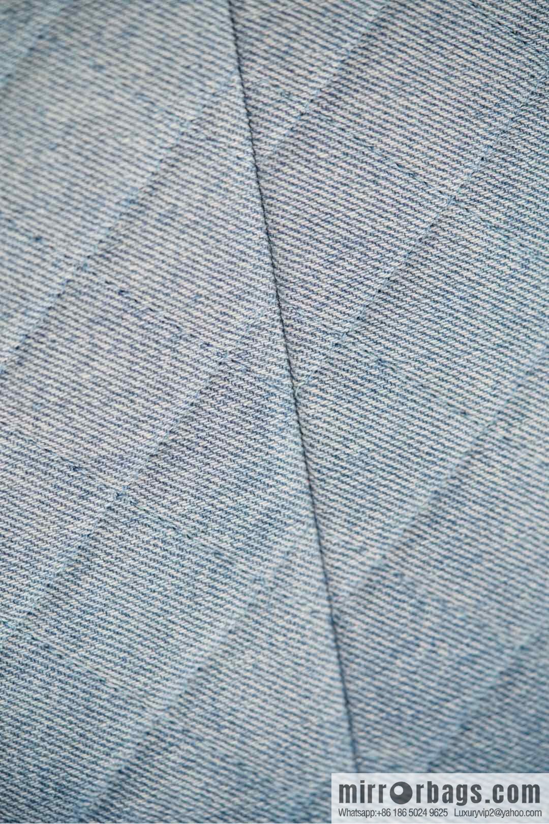 ππ‘ππ§ππ₯ πππ¬ π¬π¦ππ₯π₯ π‘π¨ππ¨ Drawstring Bucket Bag, Denim Blue π Small AS5293